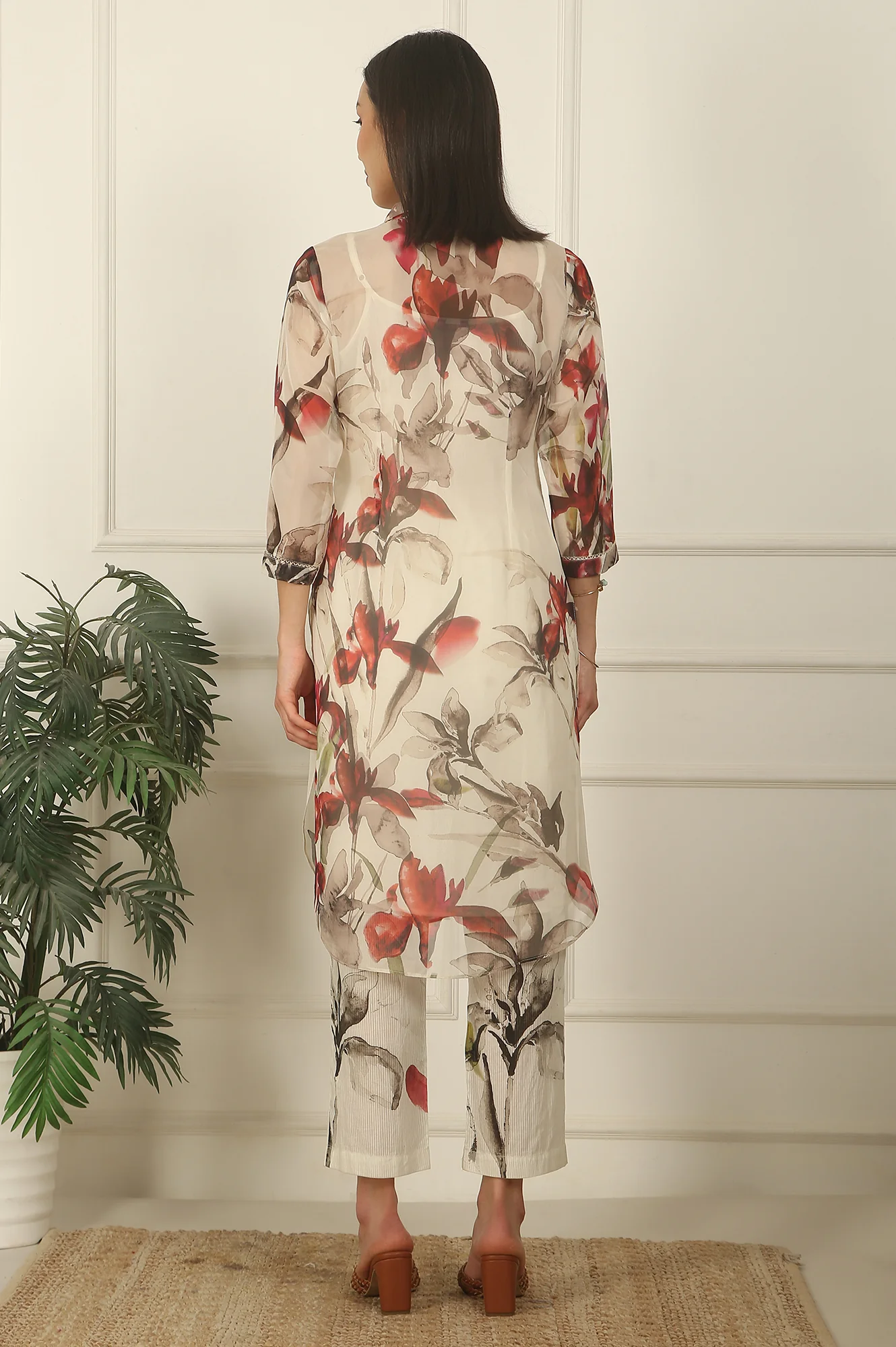Off-White Floral Printed Organza Shirt Kurta and Pants Co-ord Set - Image 5