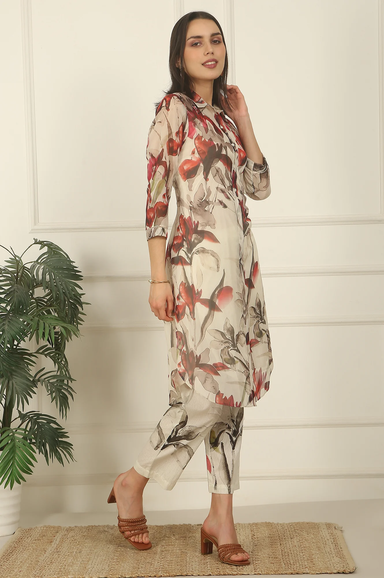 Off-White Floral Printed Organza Shirt Kurta and Pants Co-ord Set - Image 6