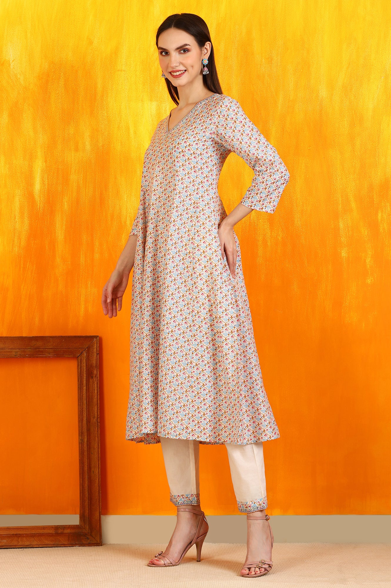 Off-White Floral Printed Pure Cotton Flared Kurta, Pants and Dupatta Set - Image 5