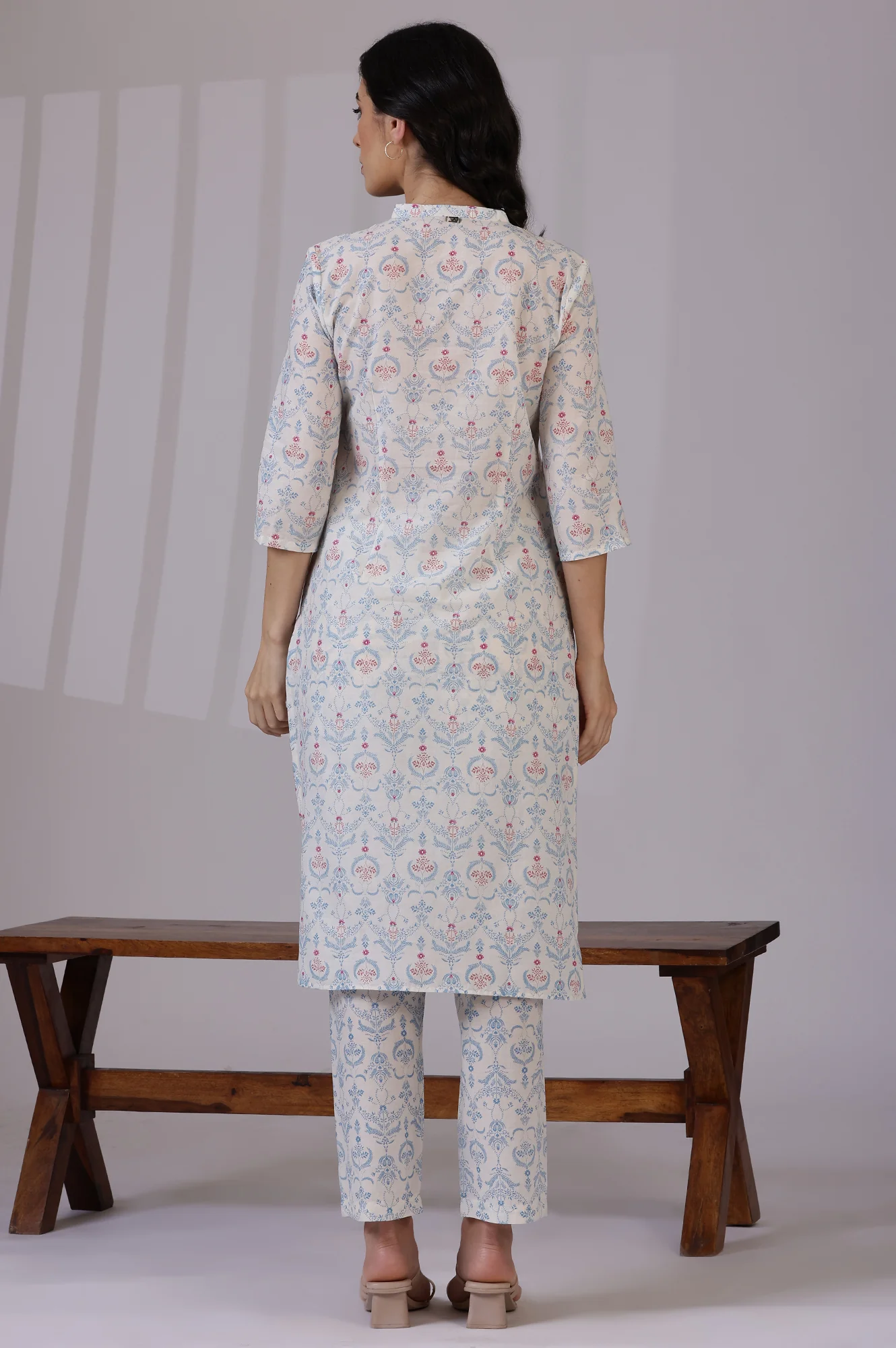 Off-White Floral Printed Pure Cotton Straight Kurta and Pants Co-ord Set - Image 7