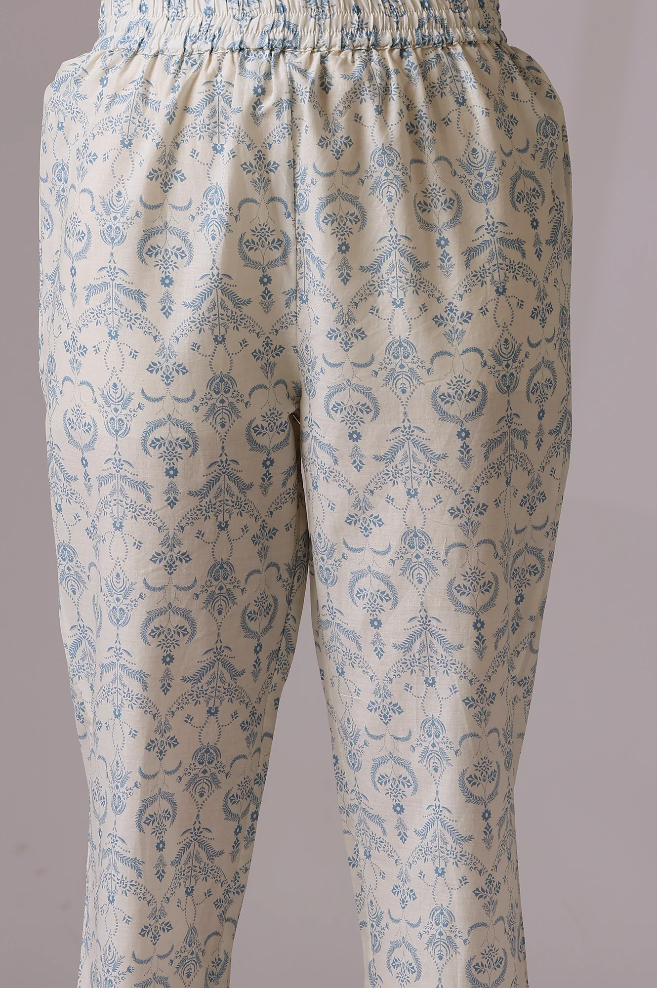 Off-White Floral Printed Pure Cotton Straight Kurta and Pants Co-ord Set - Image 9