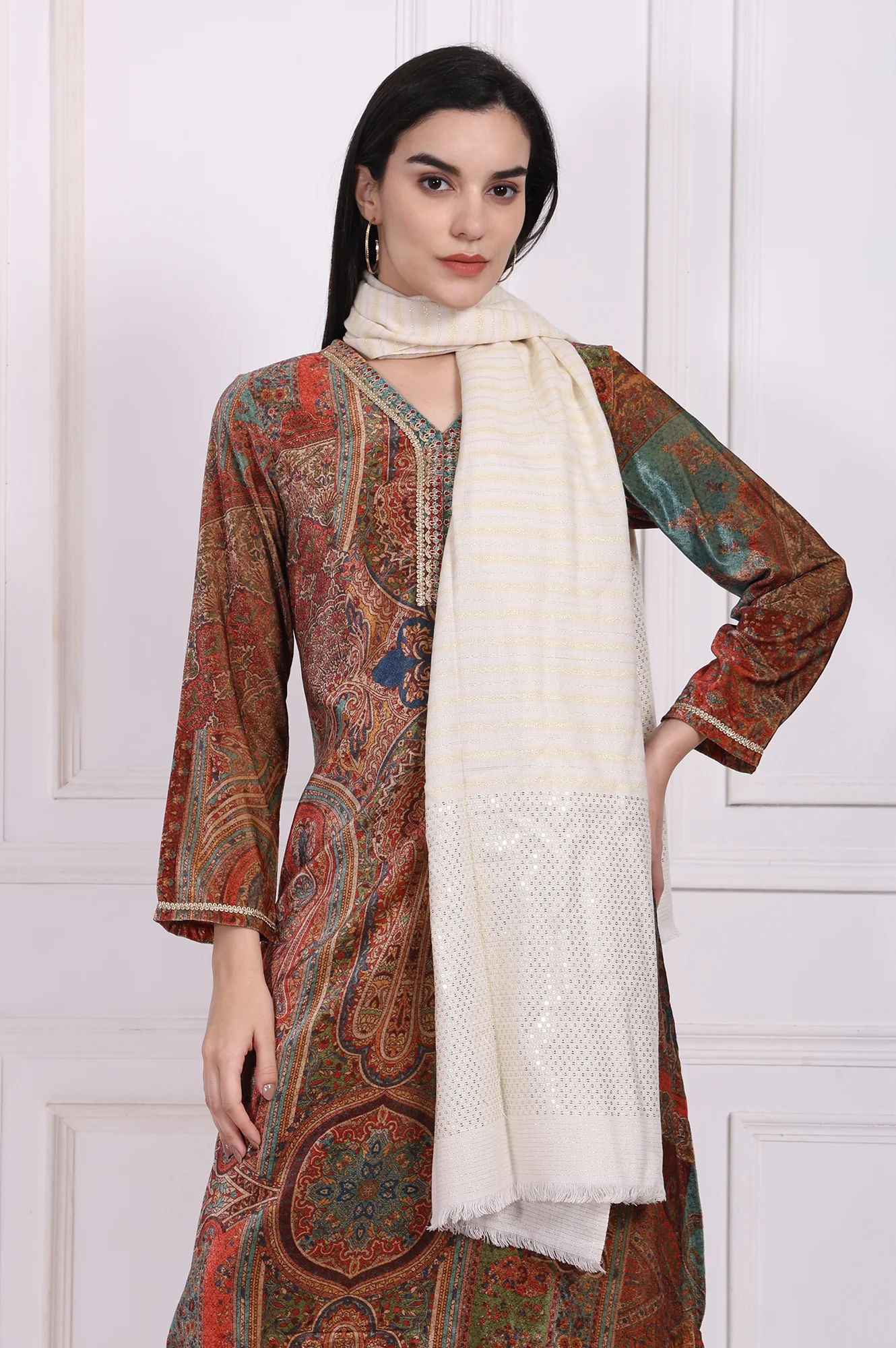 Off-White Striped Sequined Acrylic Stole - Image 3