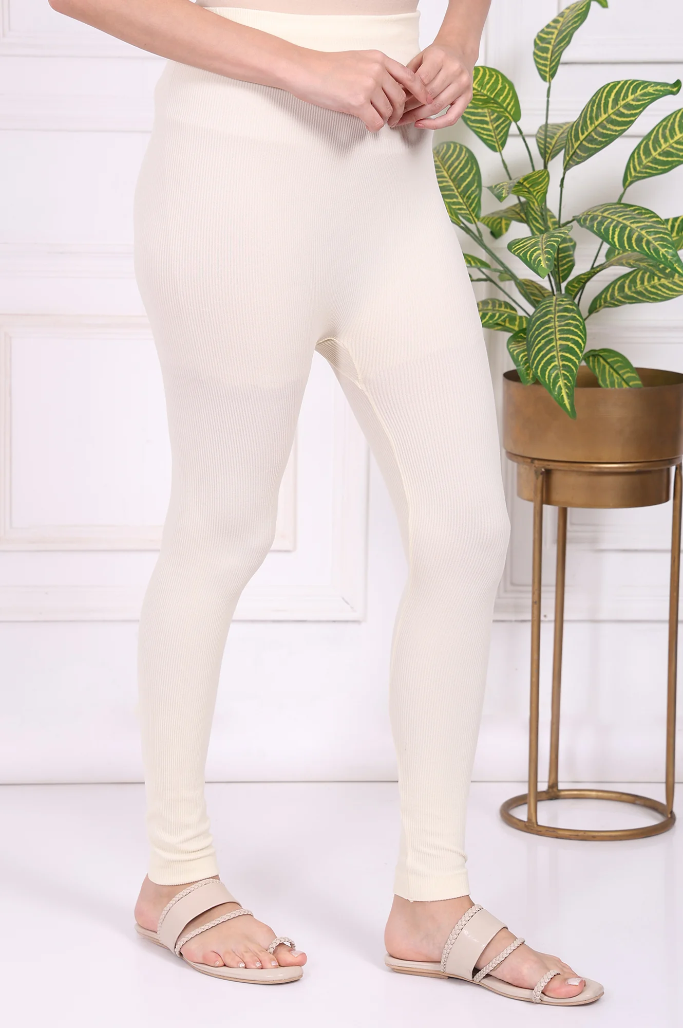 Off-White Textured Skinny Fit Tights - Image 3