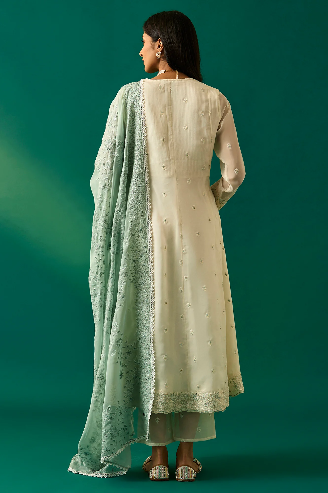 Off White Thread Embroidered Organza Flared Kurta, Pants and Dupatta Set - Image 3
