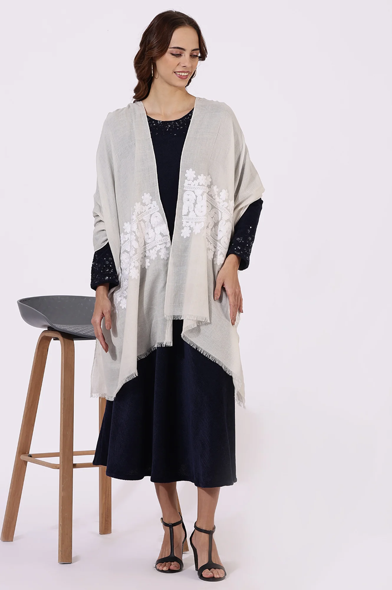 Off-White Thread Embroidered Pure Cotton Shawls - Image 3