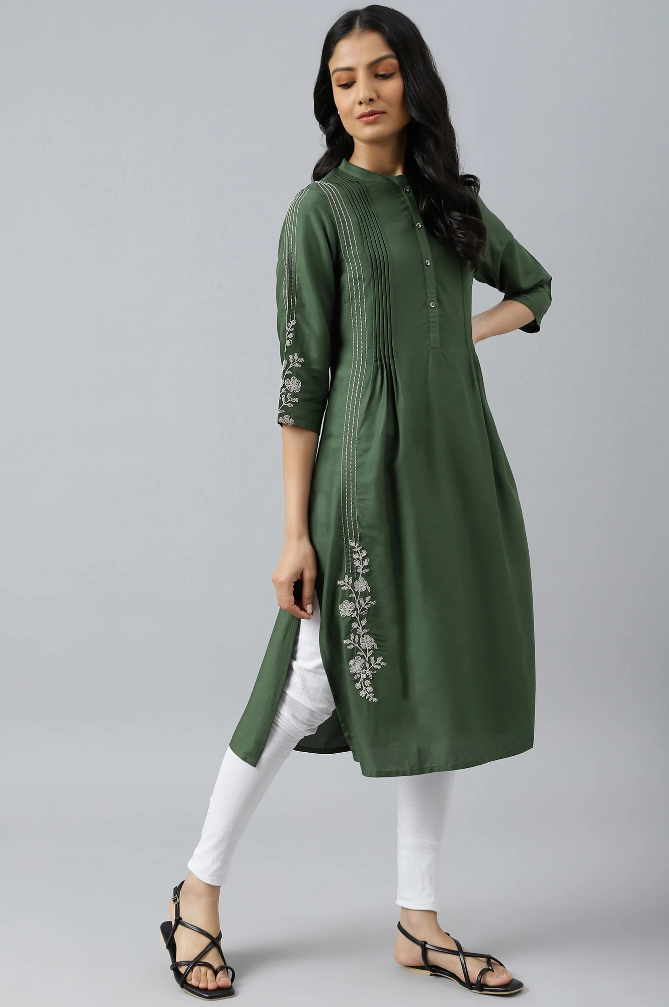 Olive Green Pleated kurta With Embroidery - Image 6