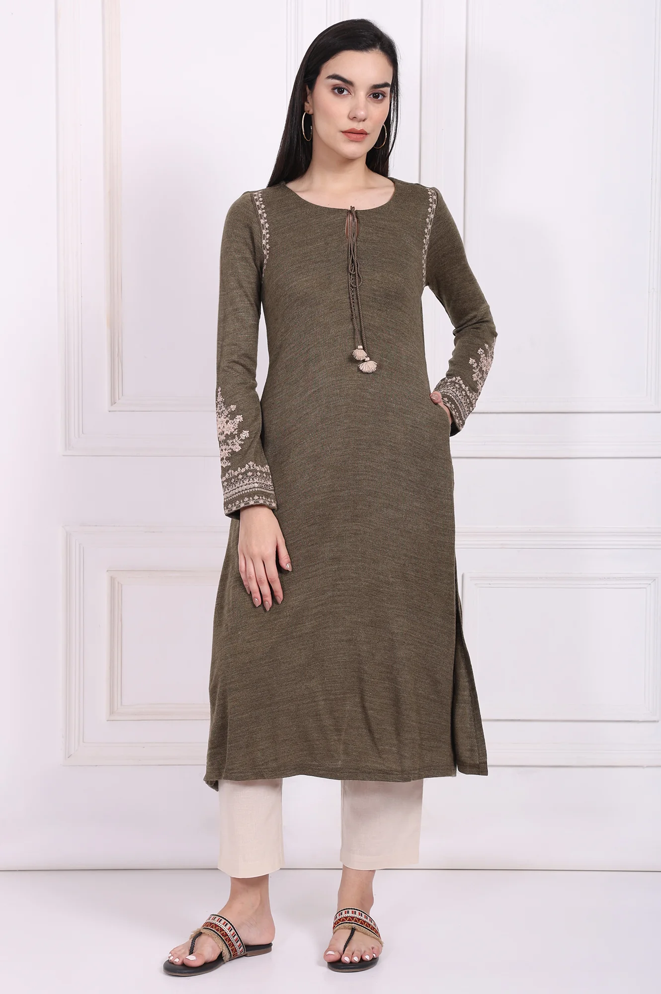 Olive Solid Embroidered Acrylic Straight Kurta - Image 2