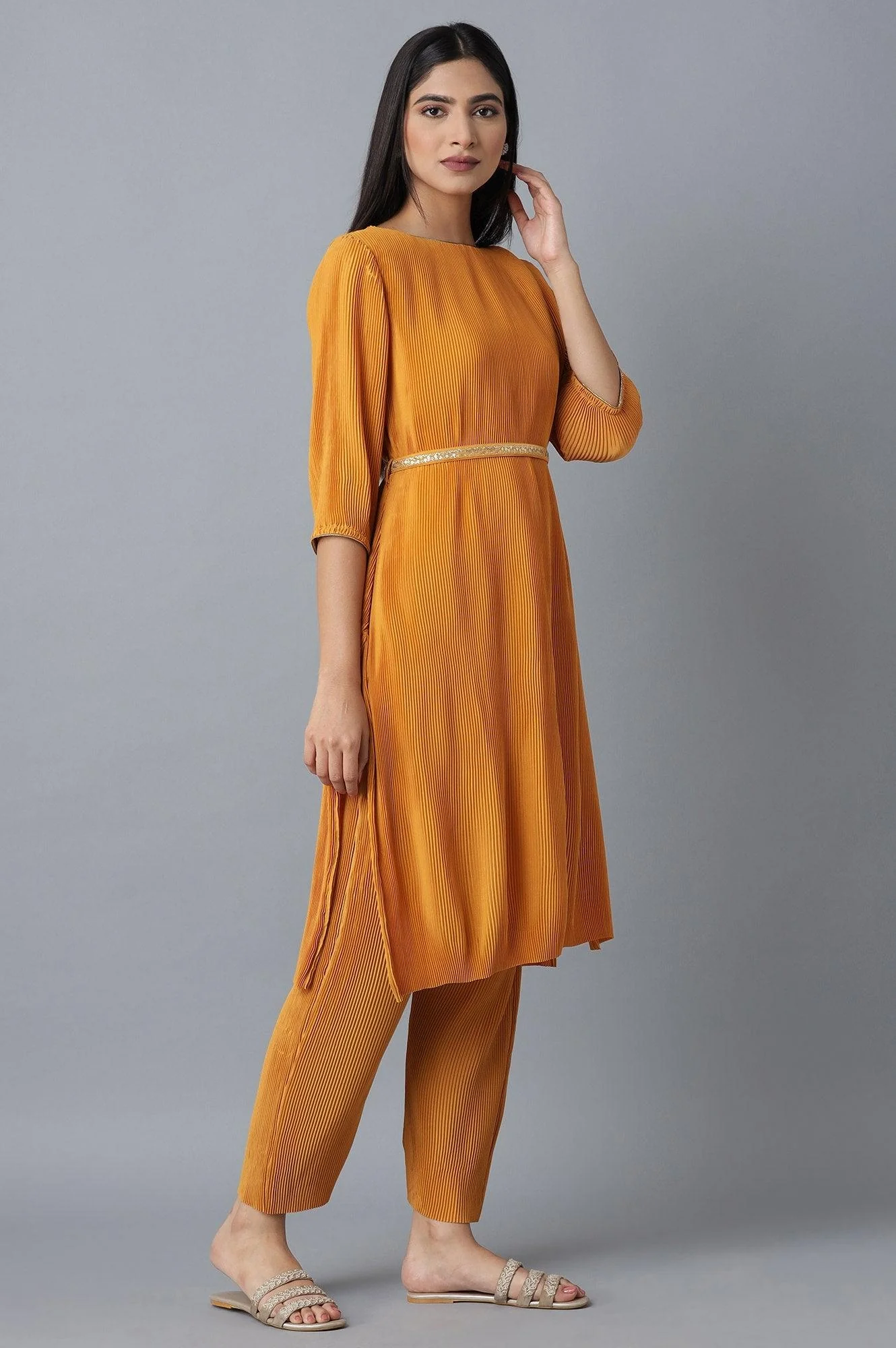 Orange Pleated kurta-Slim Pants Set - Image 4