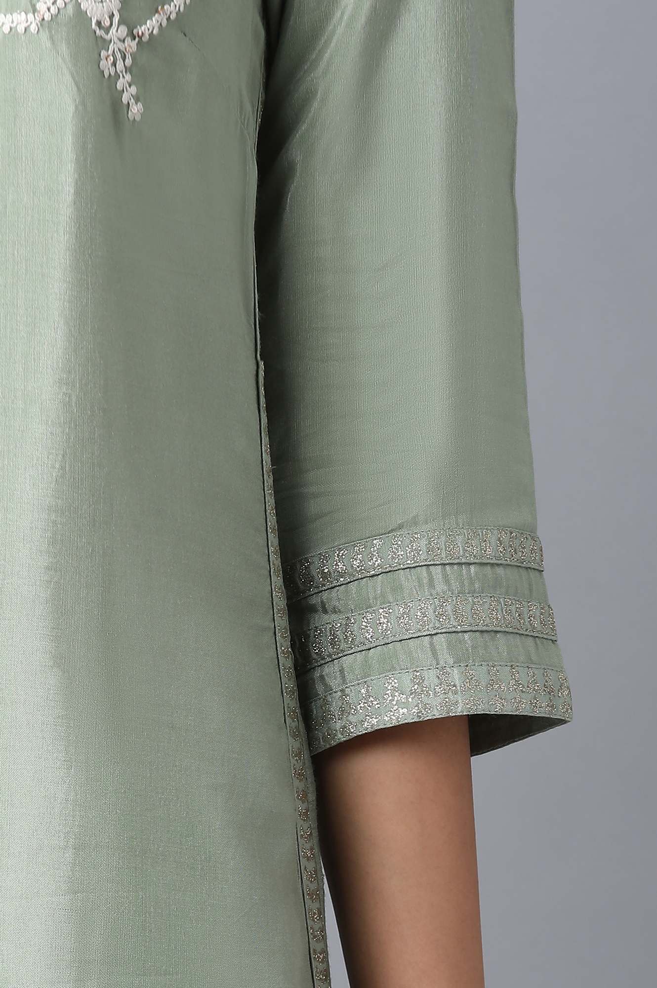 Green Reef Dori Embroidered kurta - Image 6