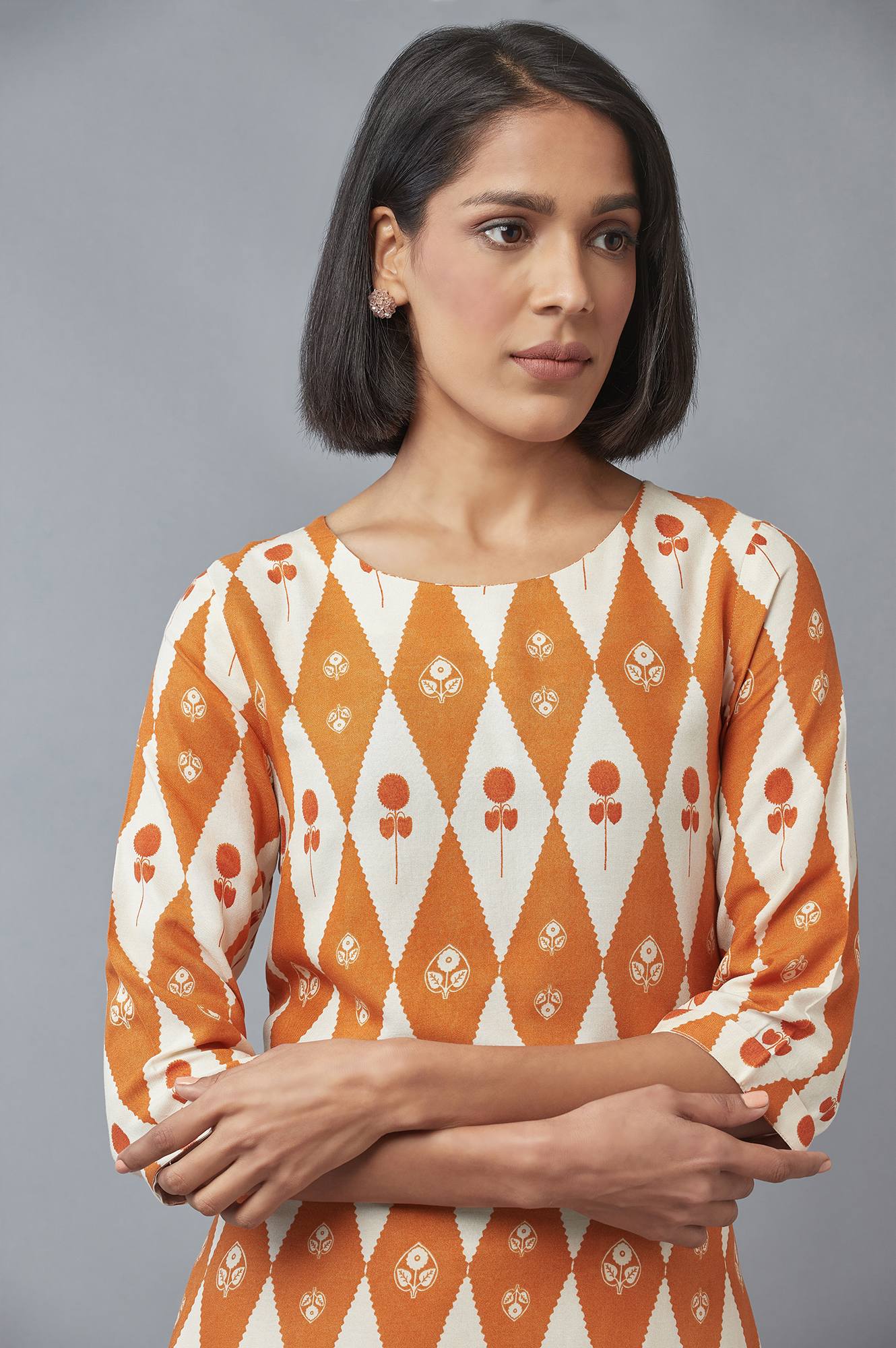 Orange Rust and Ecru Printed A-line kurta - Image 5