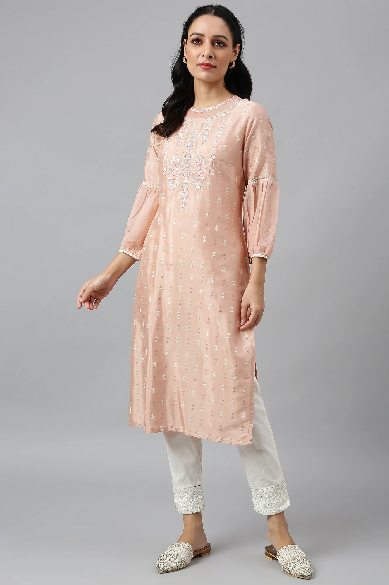Peach Shantung kurta With Embroidery - Image 5