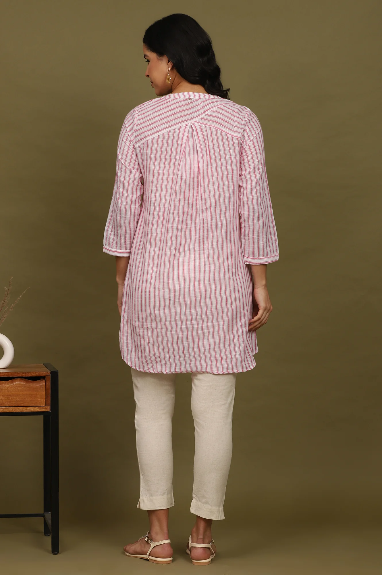 Pink and White Yarn Dyed Cotton Tunic in Mandarin Collar - Image 6