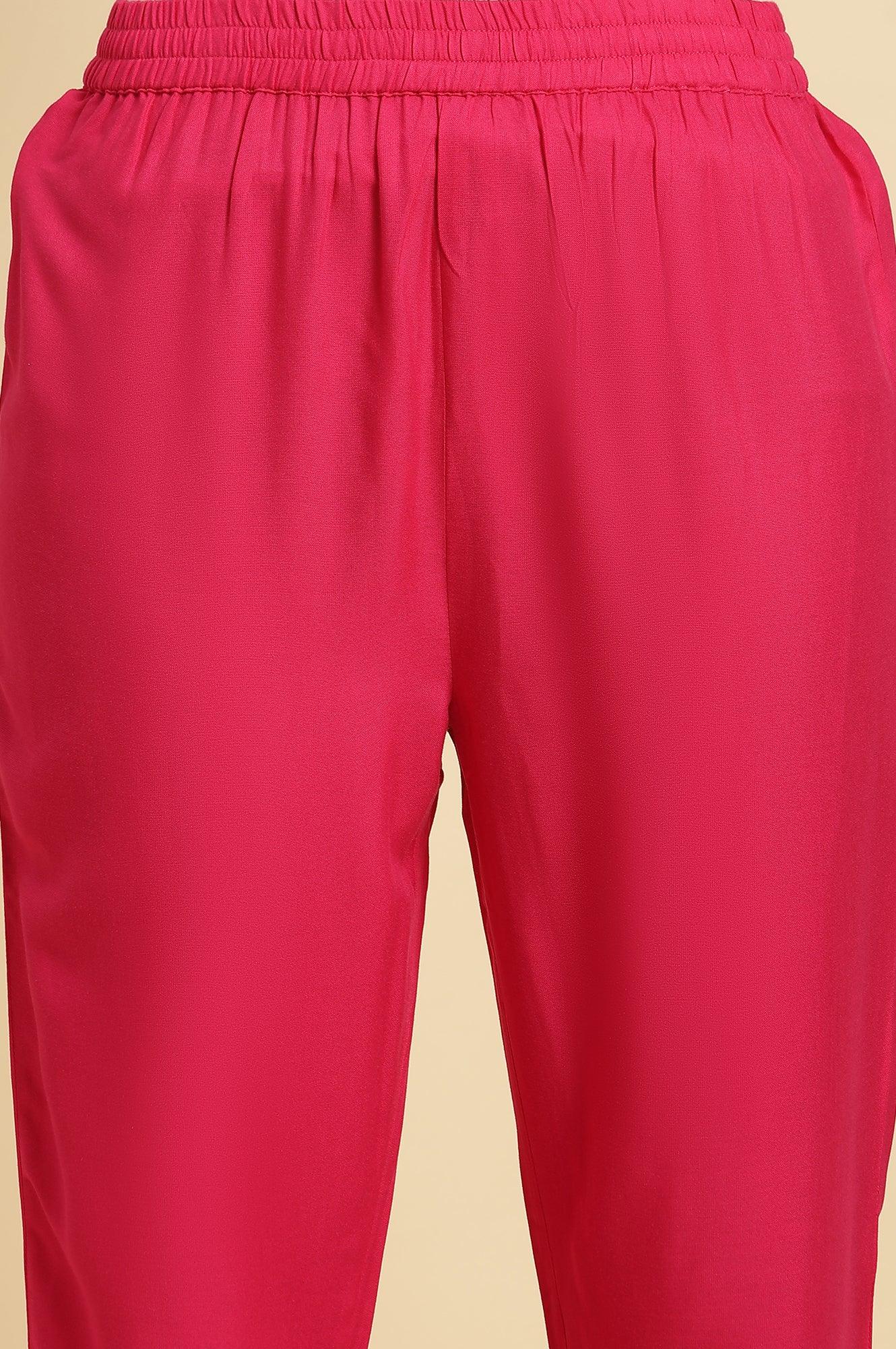 Pink Embellished Festive Kurta, Pants And Dupatta Set - Image 9