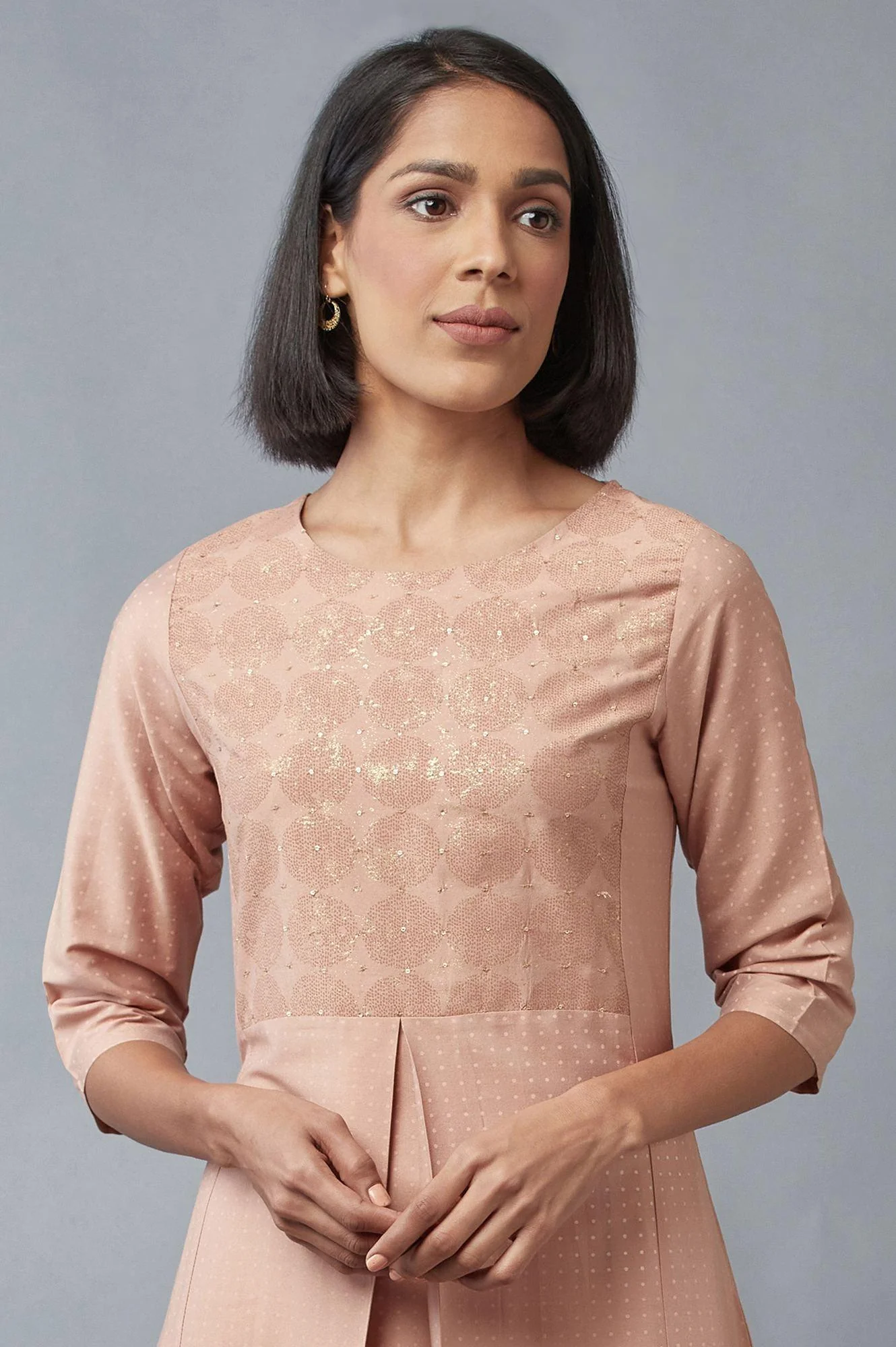 Pink Embellished kurta & Pants Set - Image 5