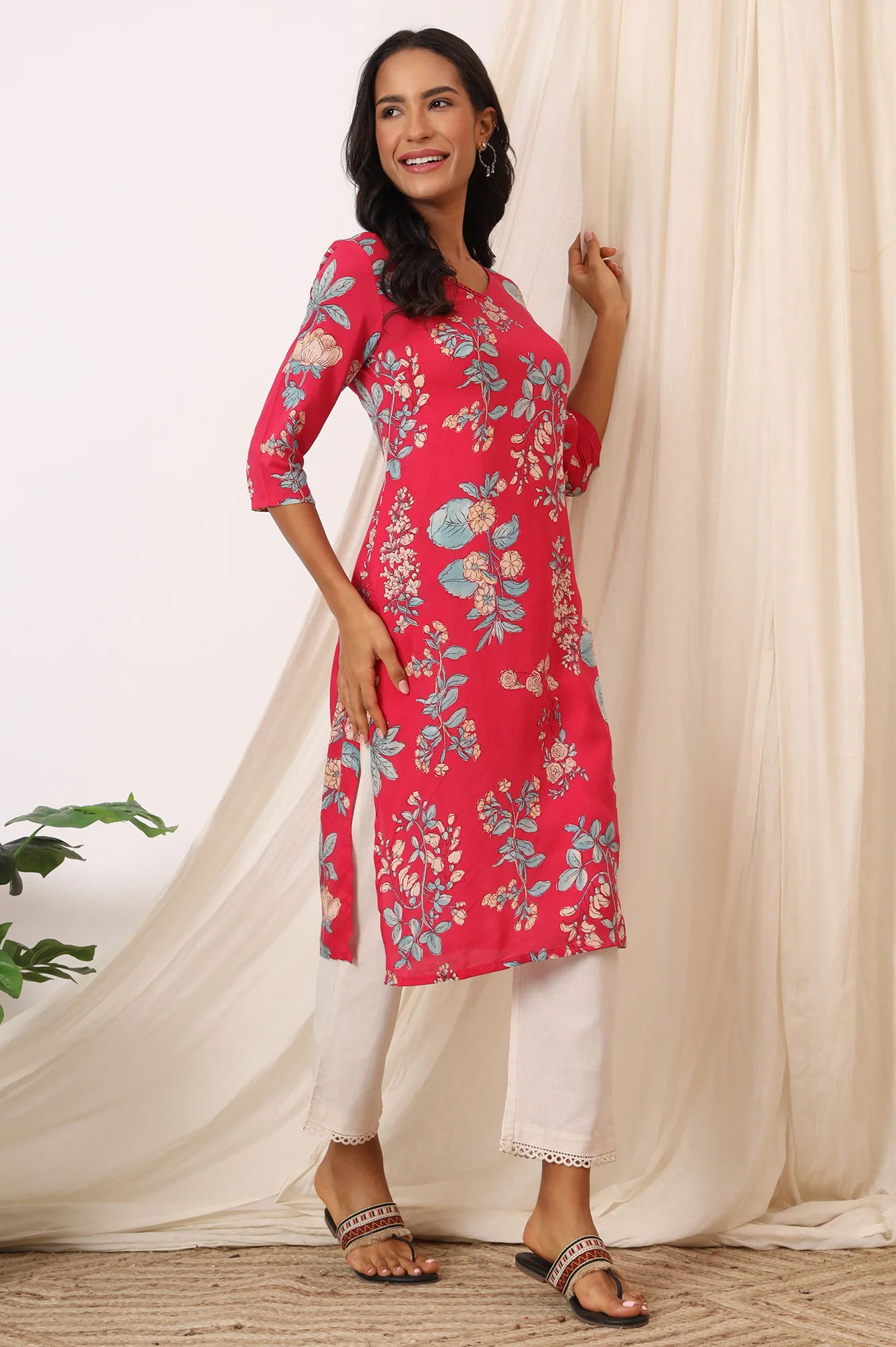 Pink Floral Printed Modal Straight Kurta - Image 7