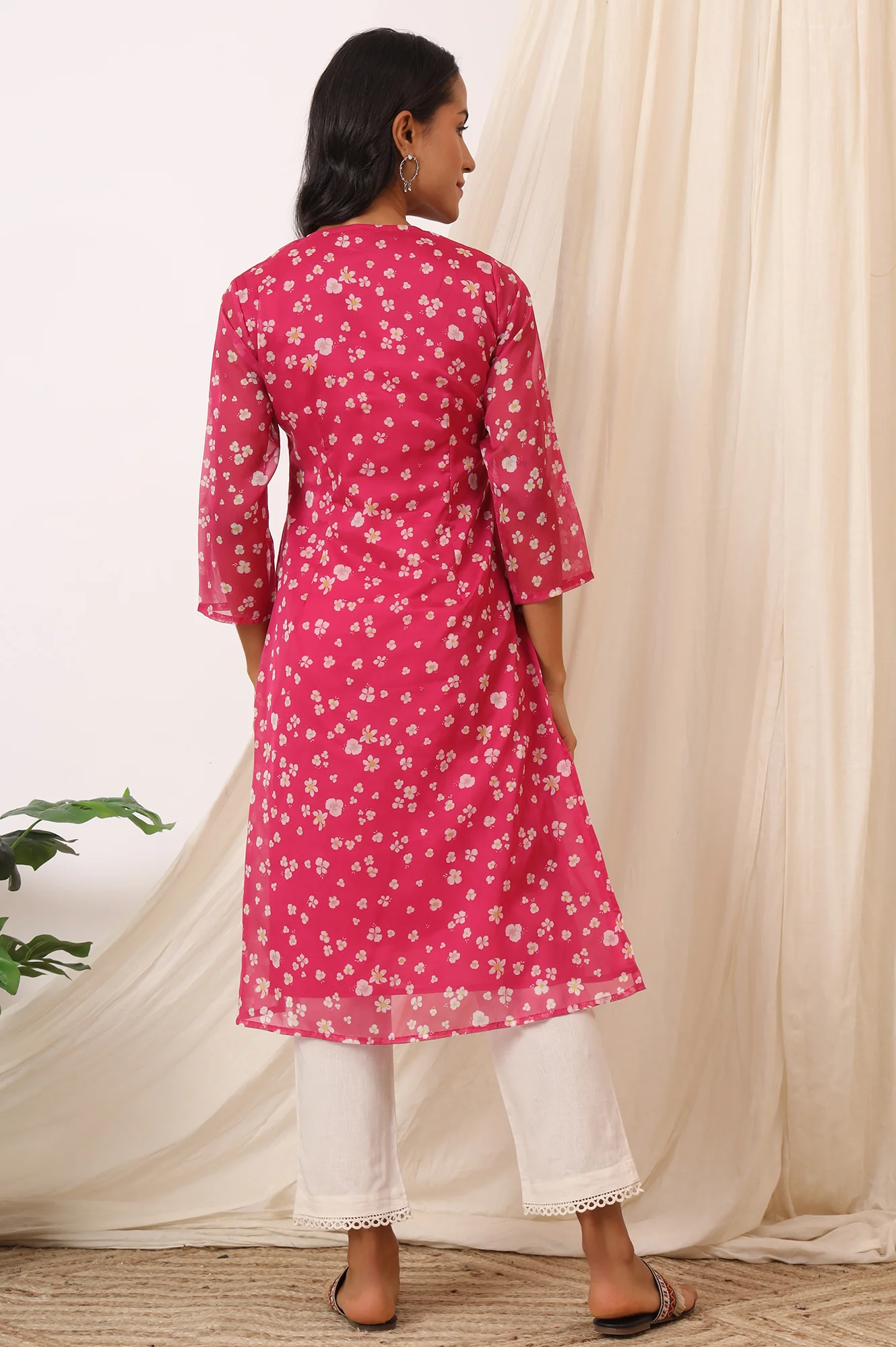 Pink Floral Printed Organza Straight Kurta - Image 5