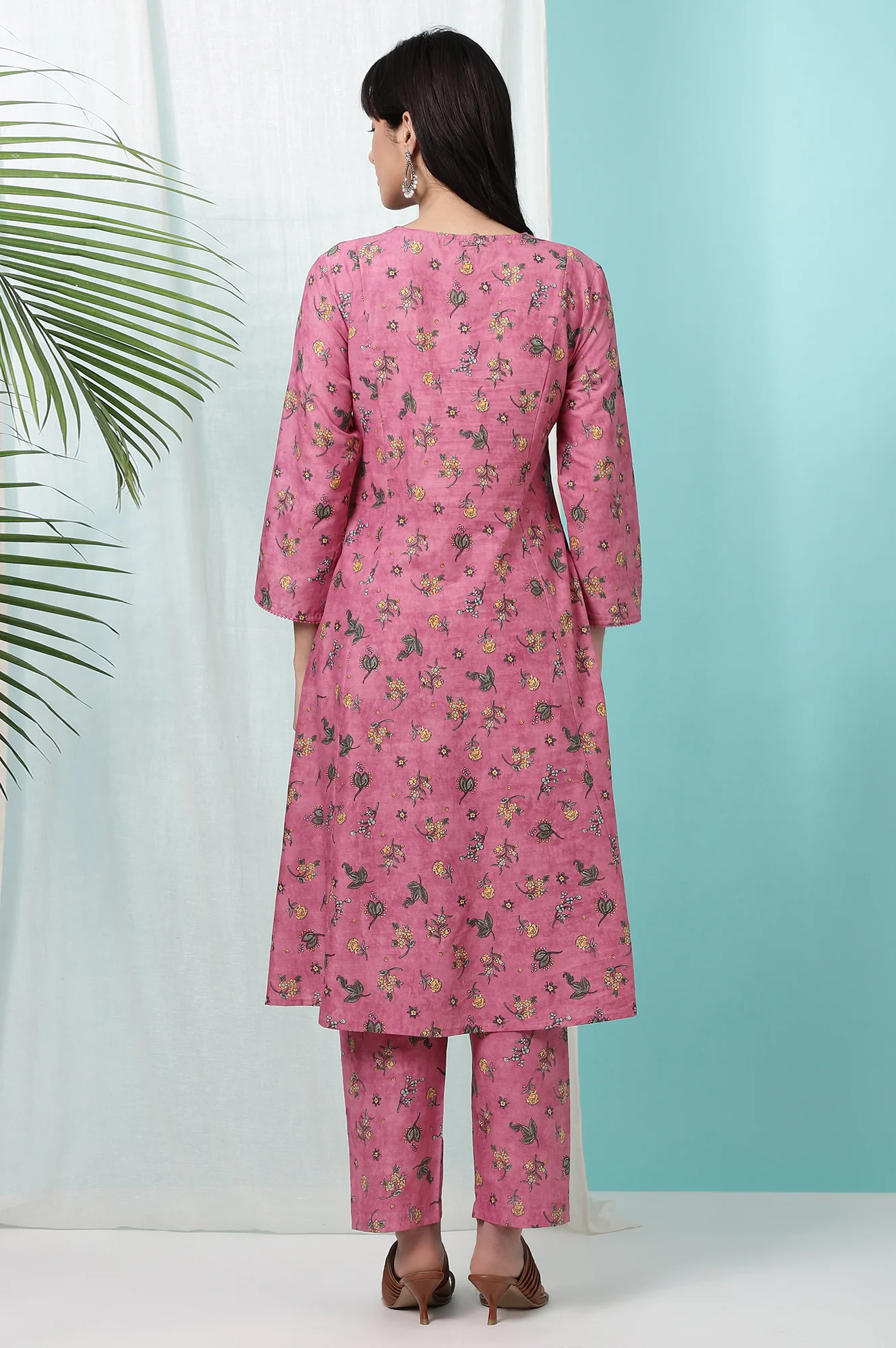 Pink Floral Printed Pure Cotton A-line Kurta and Pants Co-ord Set - Image 6