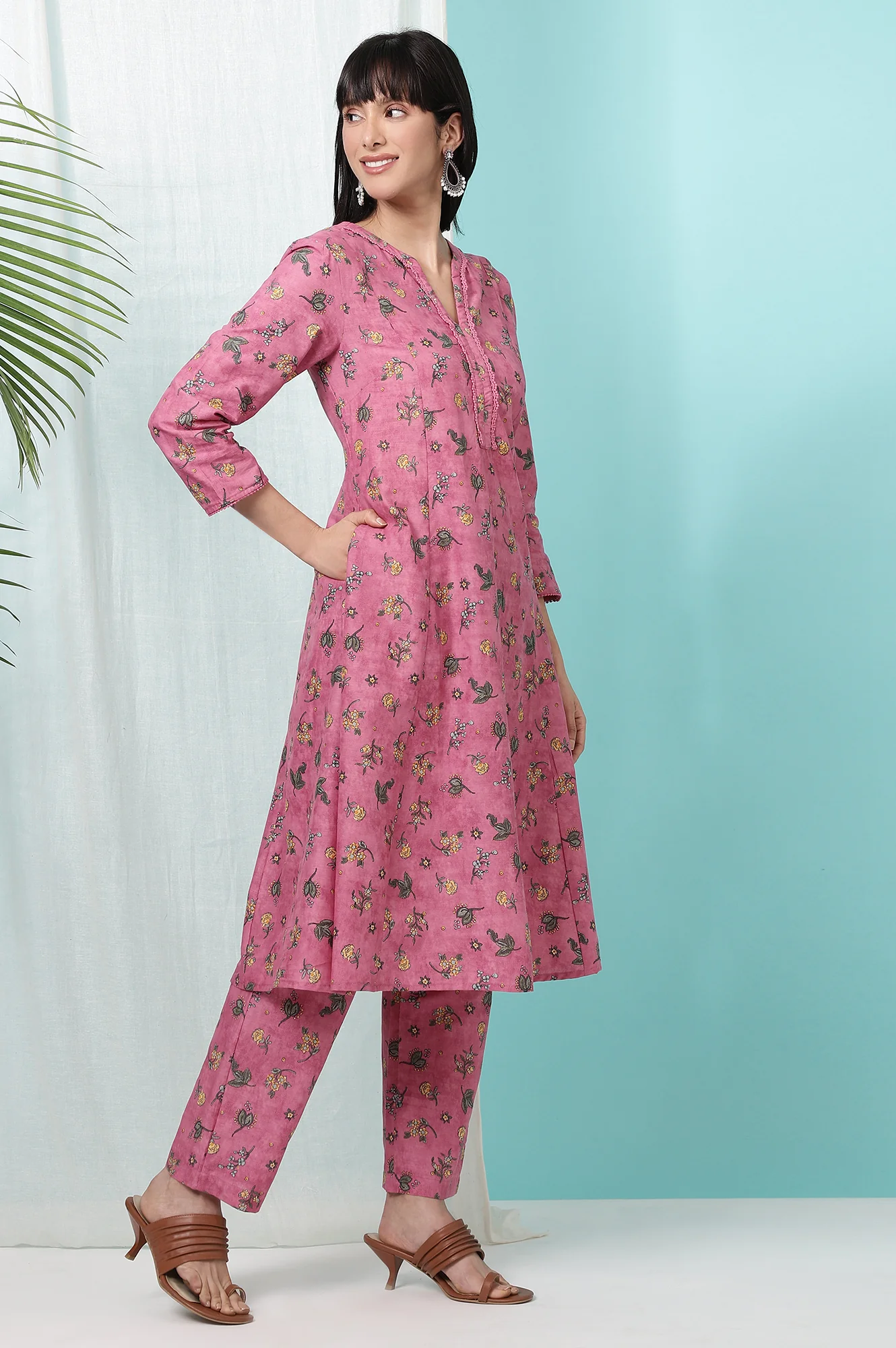 Pink Floral Printed Pure Cotton A-line Kurta and Pants Co-ord Set - Image 7
