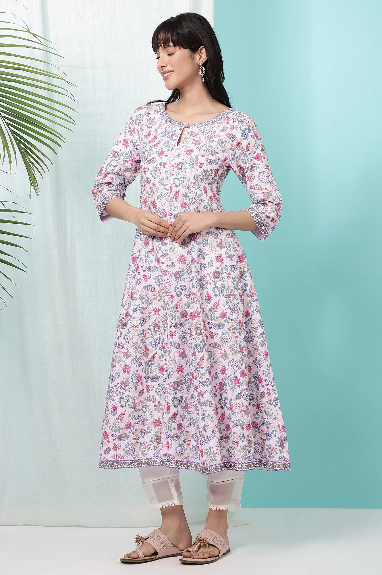 Pink Floral Glitter Printed Pure Cotton Anarkali Kurta - Image 5