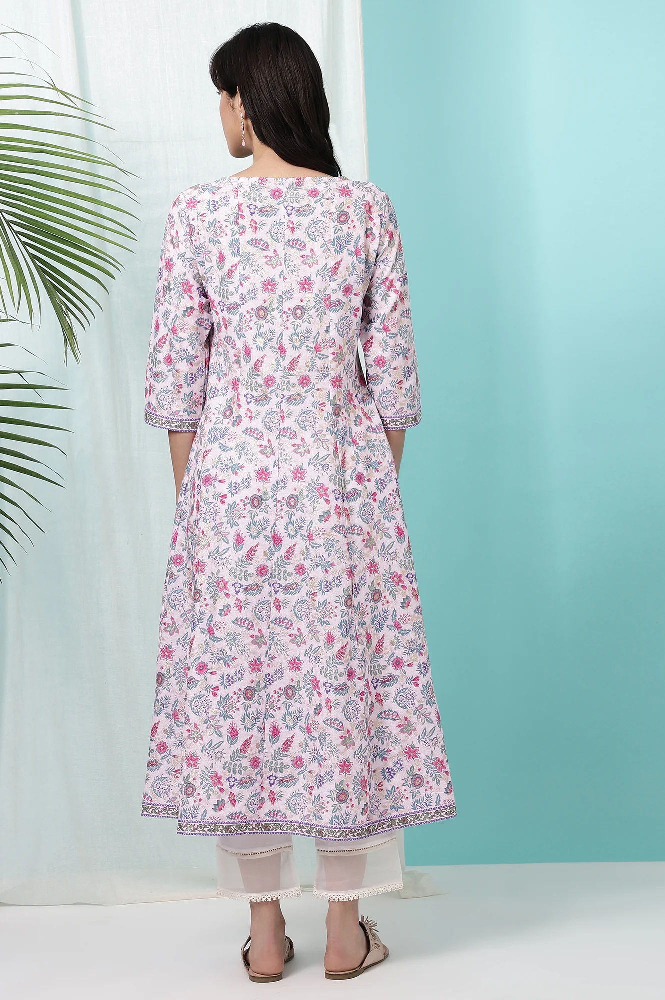 Pink Floral Glitter Printed Pure Cotton Anarkali Kurta - Image 6
