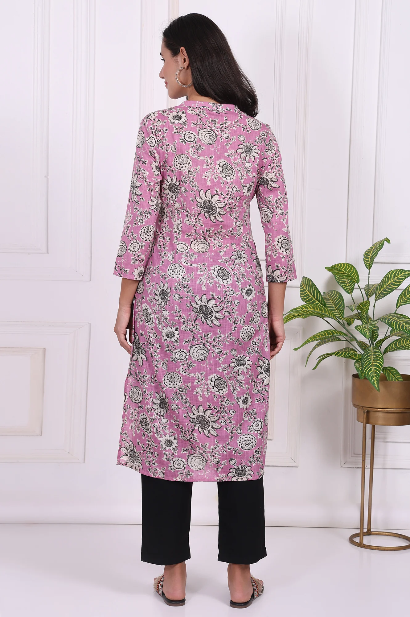 Pink Floral Printed Pure Cotton Straight Kurta - Image 5