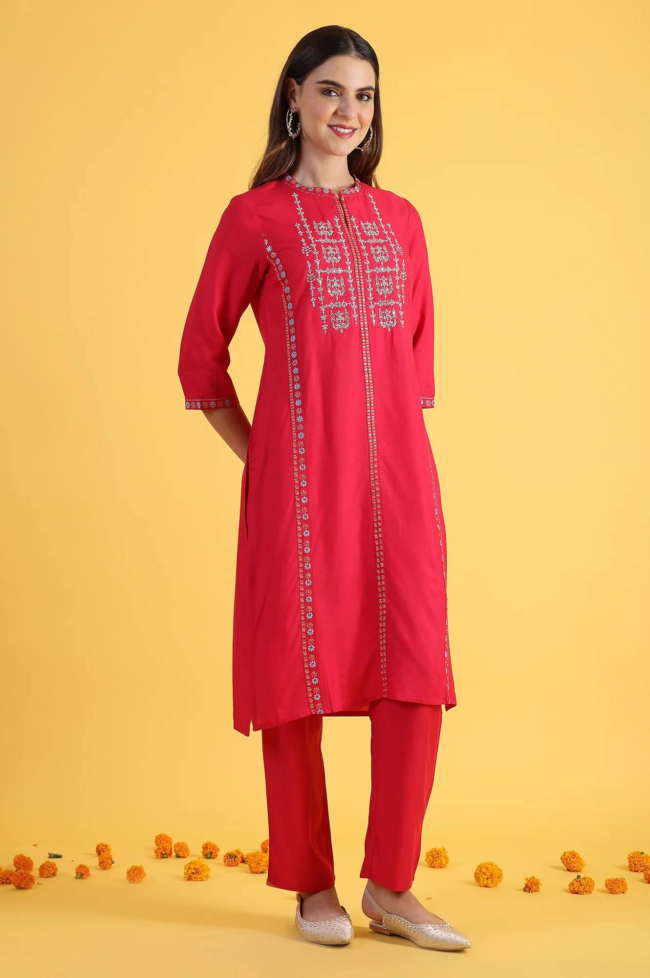 Pink Glitter Printed Embroidered Straight Kurta - Image 7