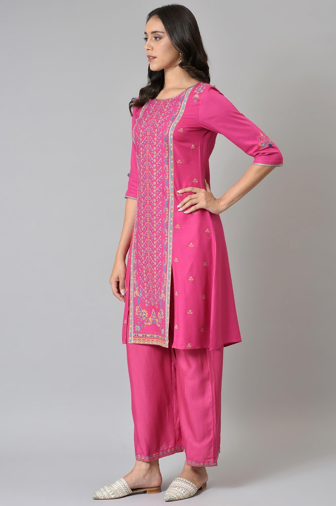 Pink Placement Printed Festive kurta - Image 4