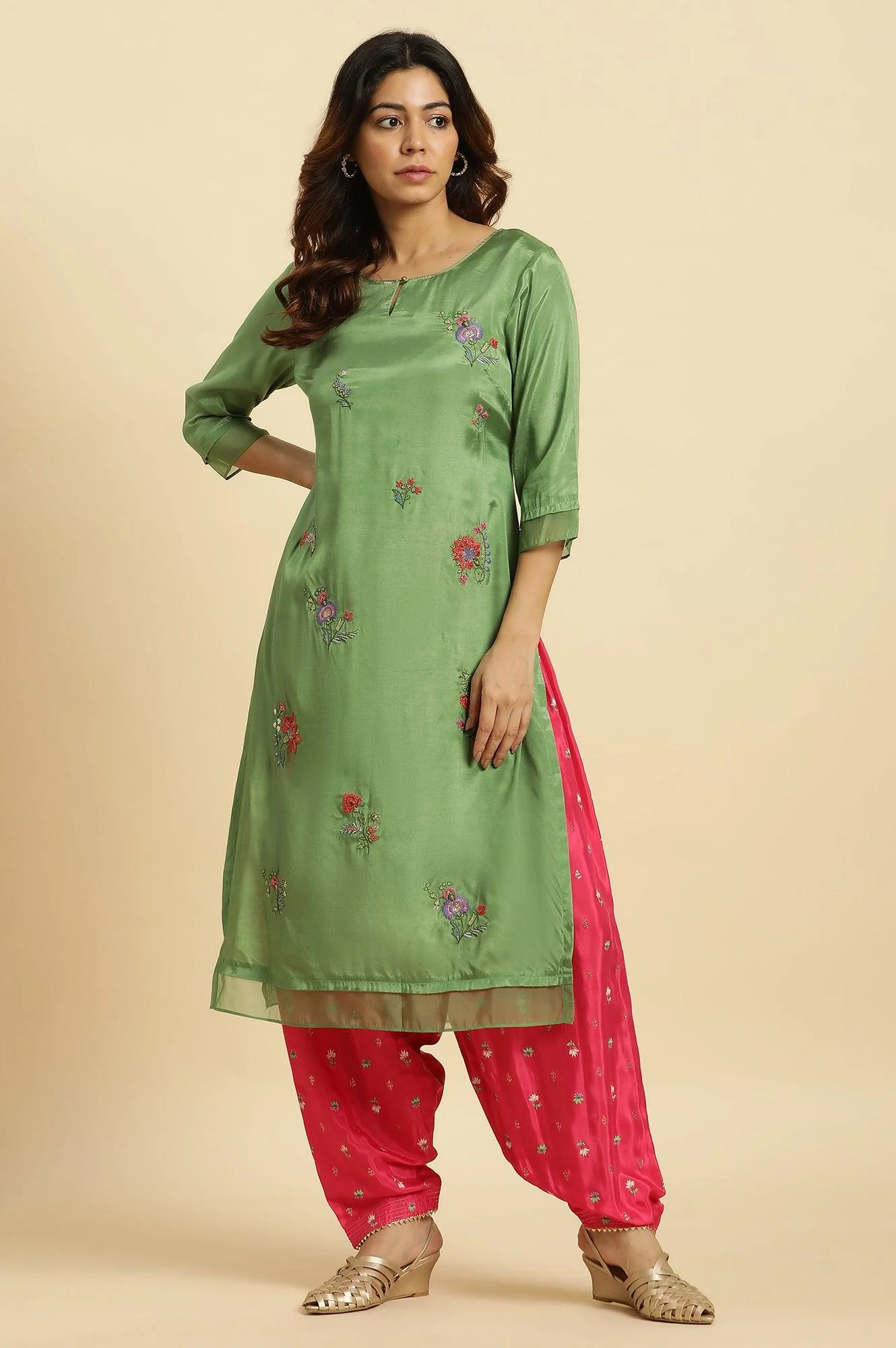 Pink Pleated Floral Printed Salwar Pants - Image 5