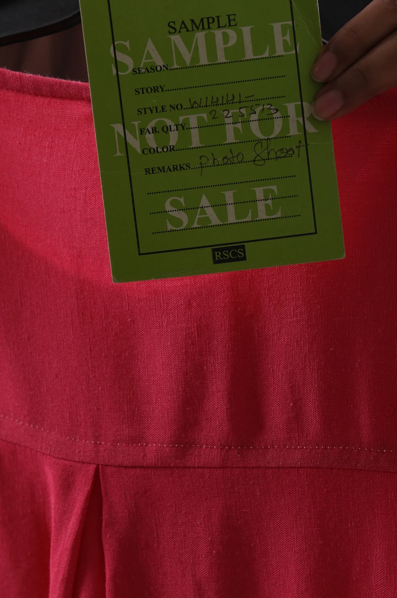 Pink Solid Rayon Straight Kurta - Image 2