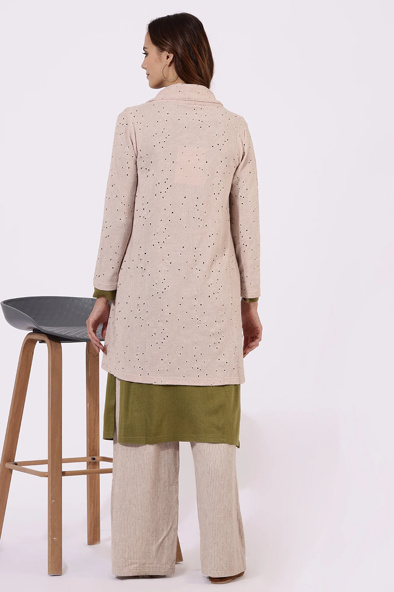 Pink Thread Embroidered Chenille Schifflie Straight Shrug - Image 5