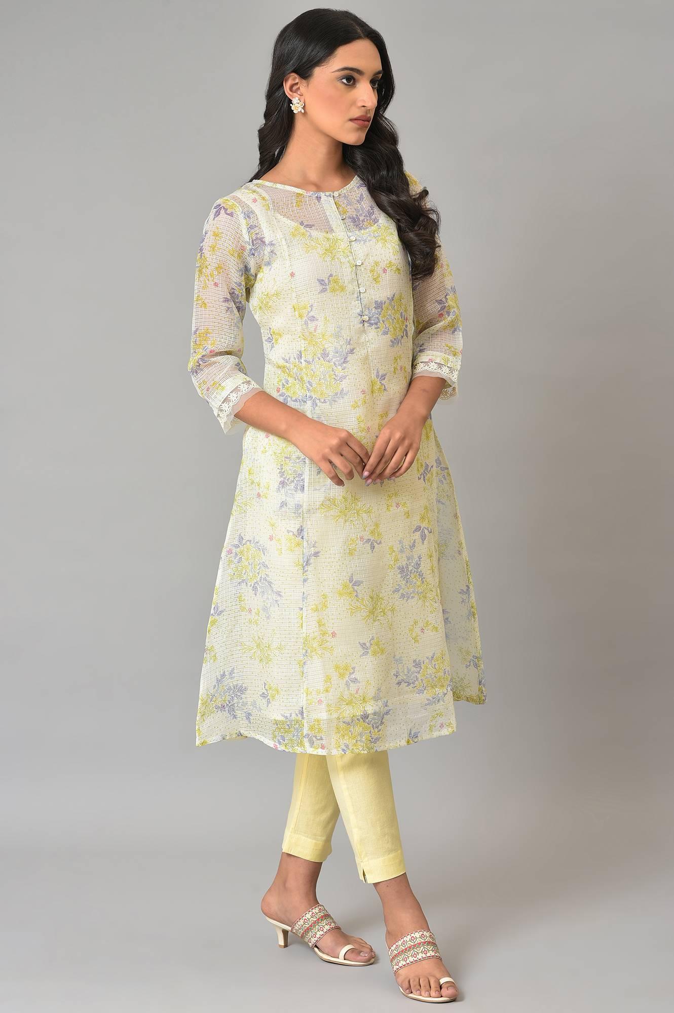 Plus Size Ecru Floral Printed Kota Jacket With Sleeveless Inner kurta - Image 4