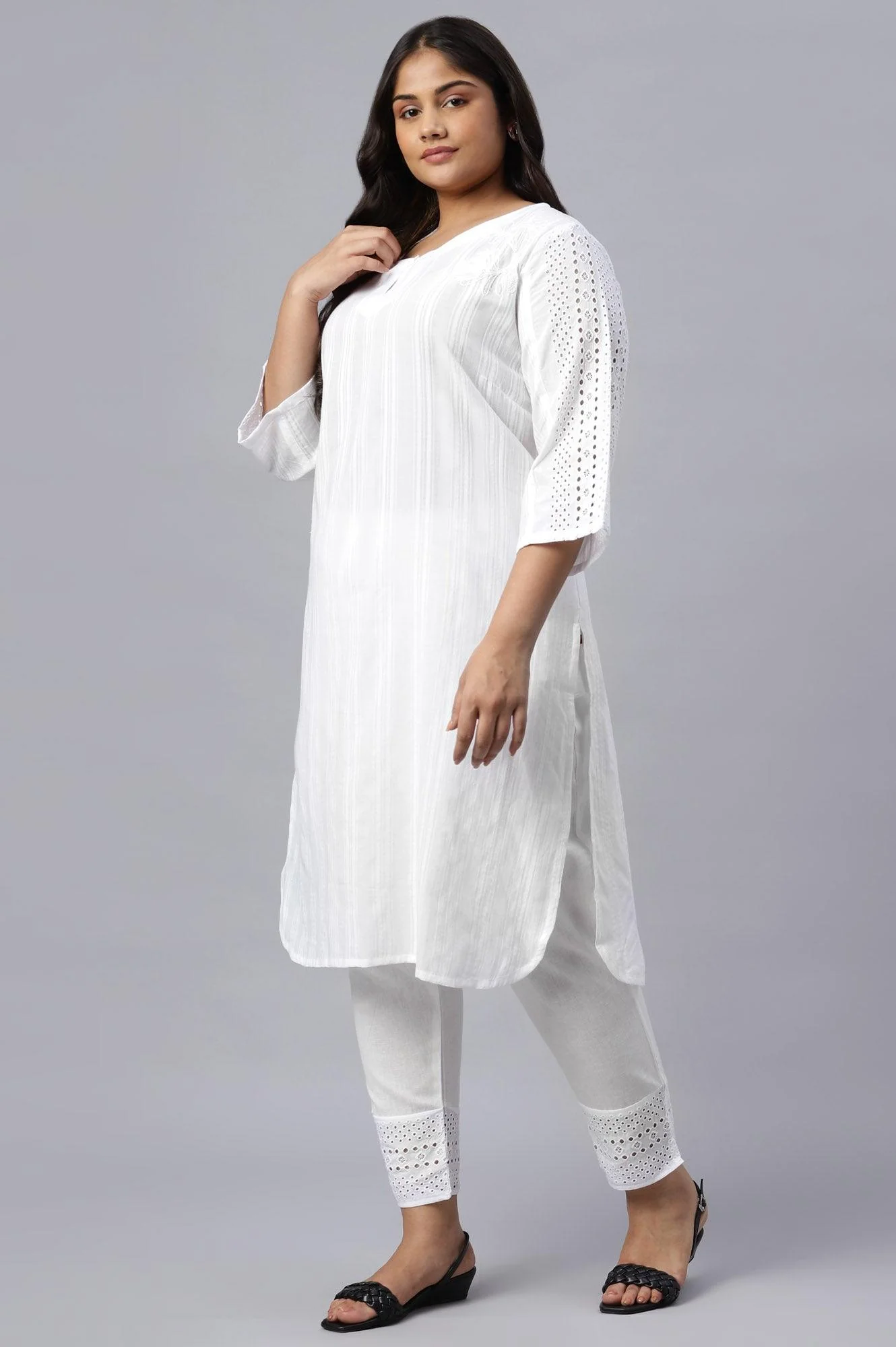 Plus Size Ecru Textured Schiffli kurta With Pants Set - Image 3