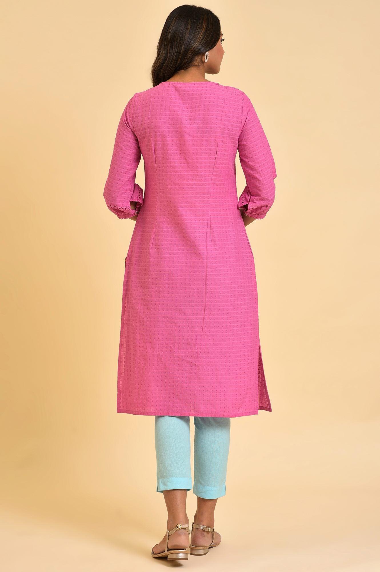 Plus Size Pink Floral Embroidered kurta In Textured Fabric - Image 2