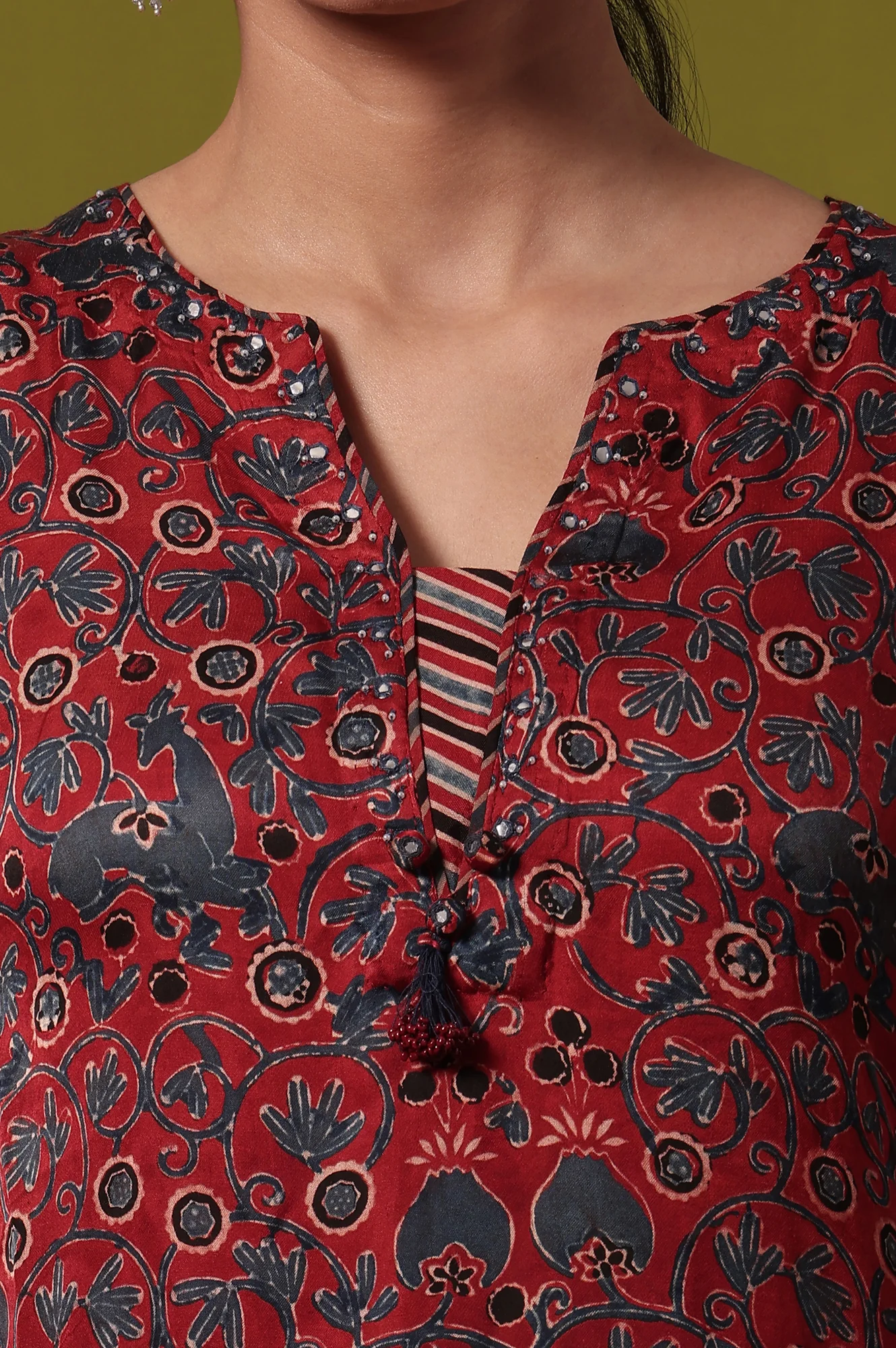 Printed A-line Viscose Kurta - Image 4