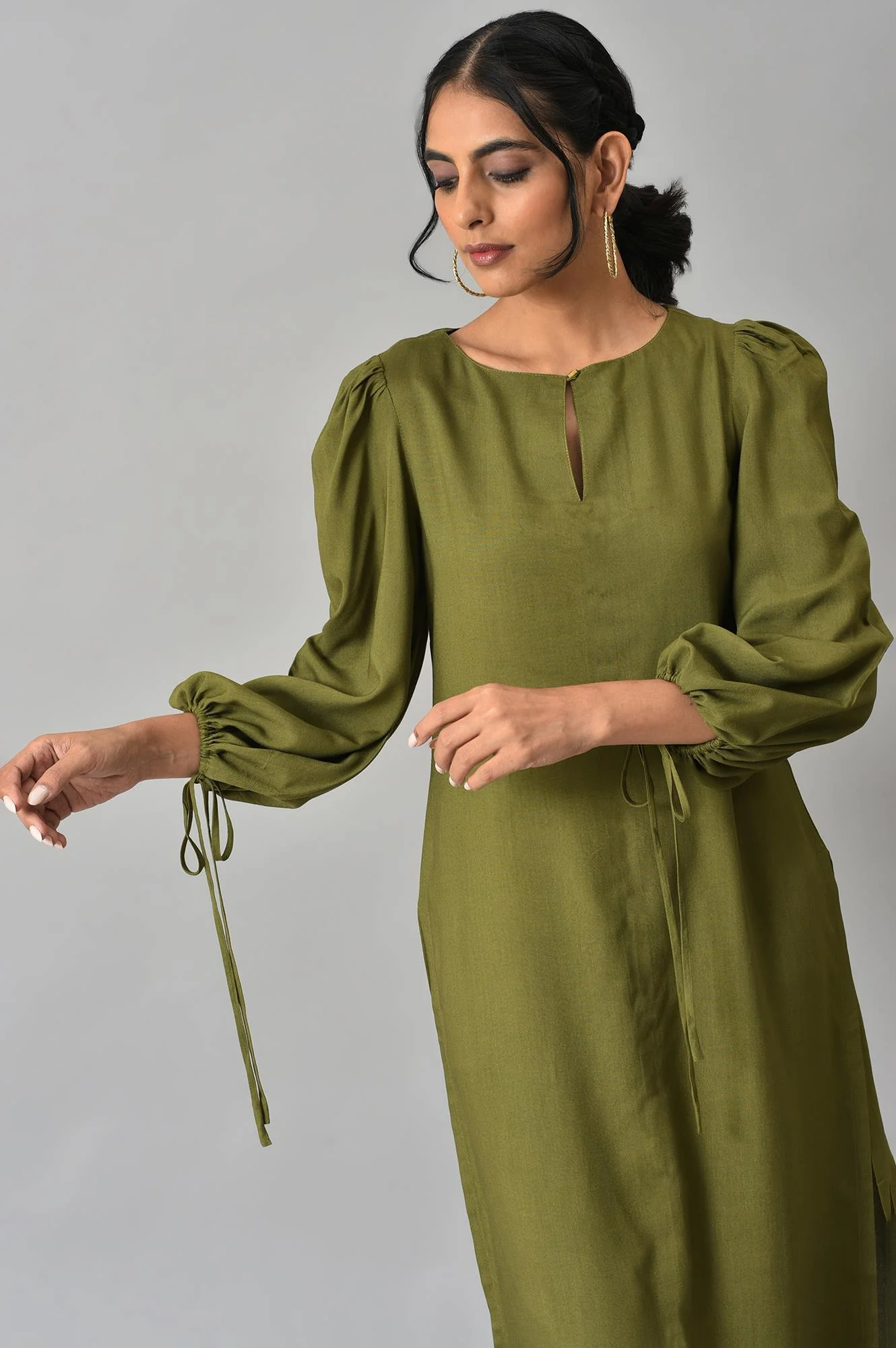 Avocado Green Puffed Sleeves kurta with Slim Pants Co-ord Set - Image 5