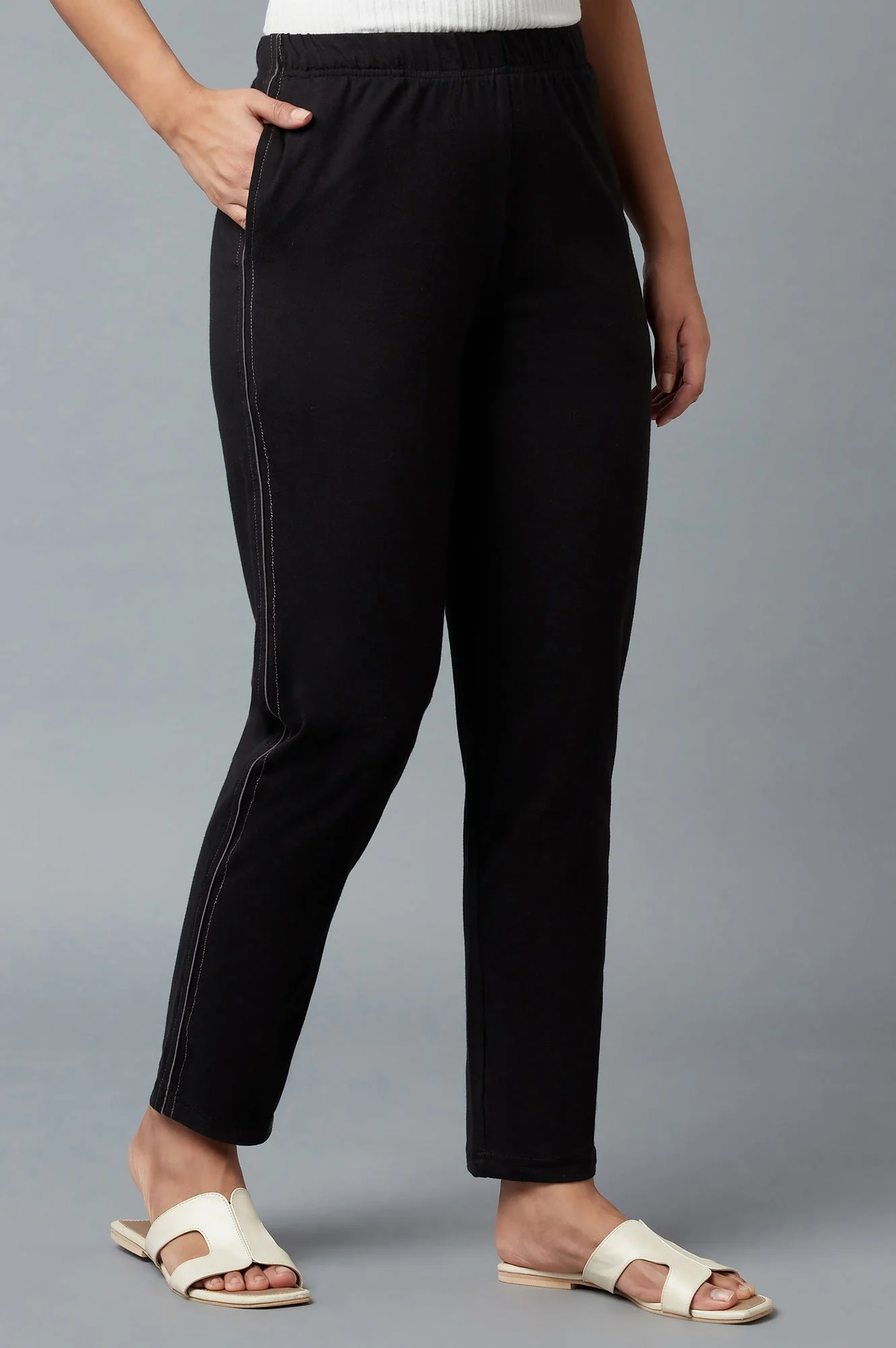 Black Solid Straight Fit Cotton Pants With Elasticated Waist - Image 4