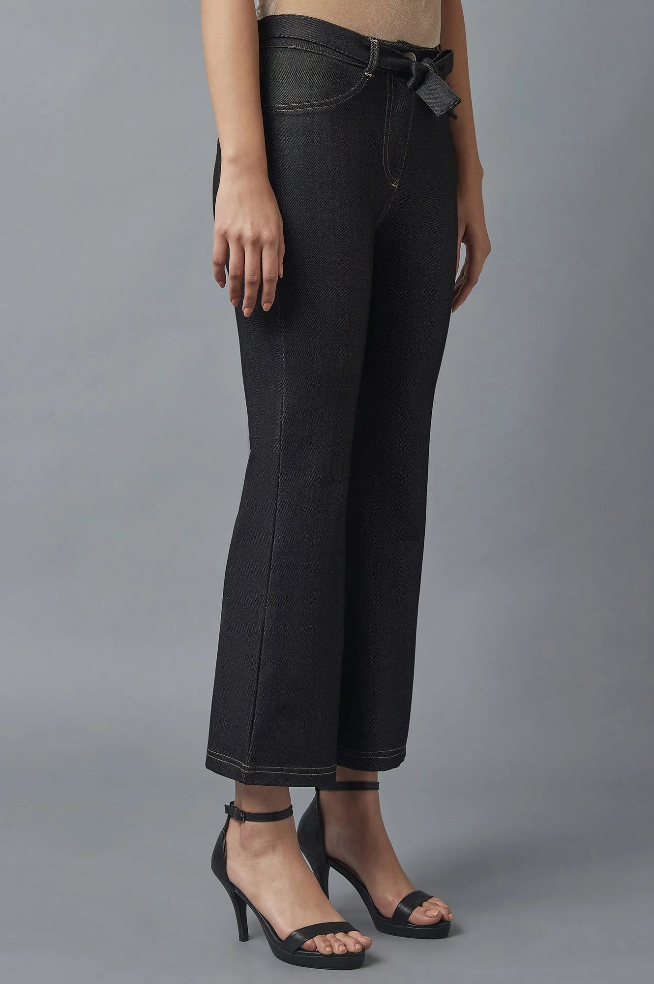 Black Solid Boot Cut Denim Pants With Waist Belt - Image 4