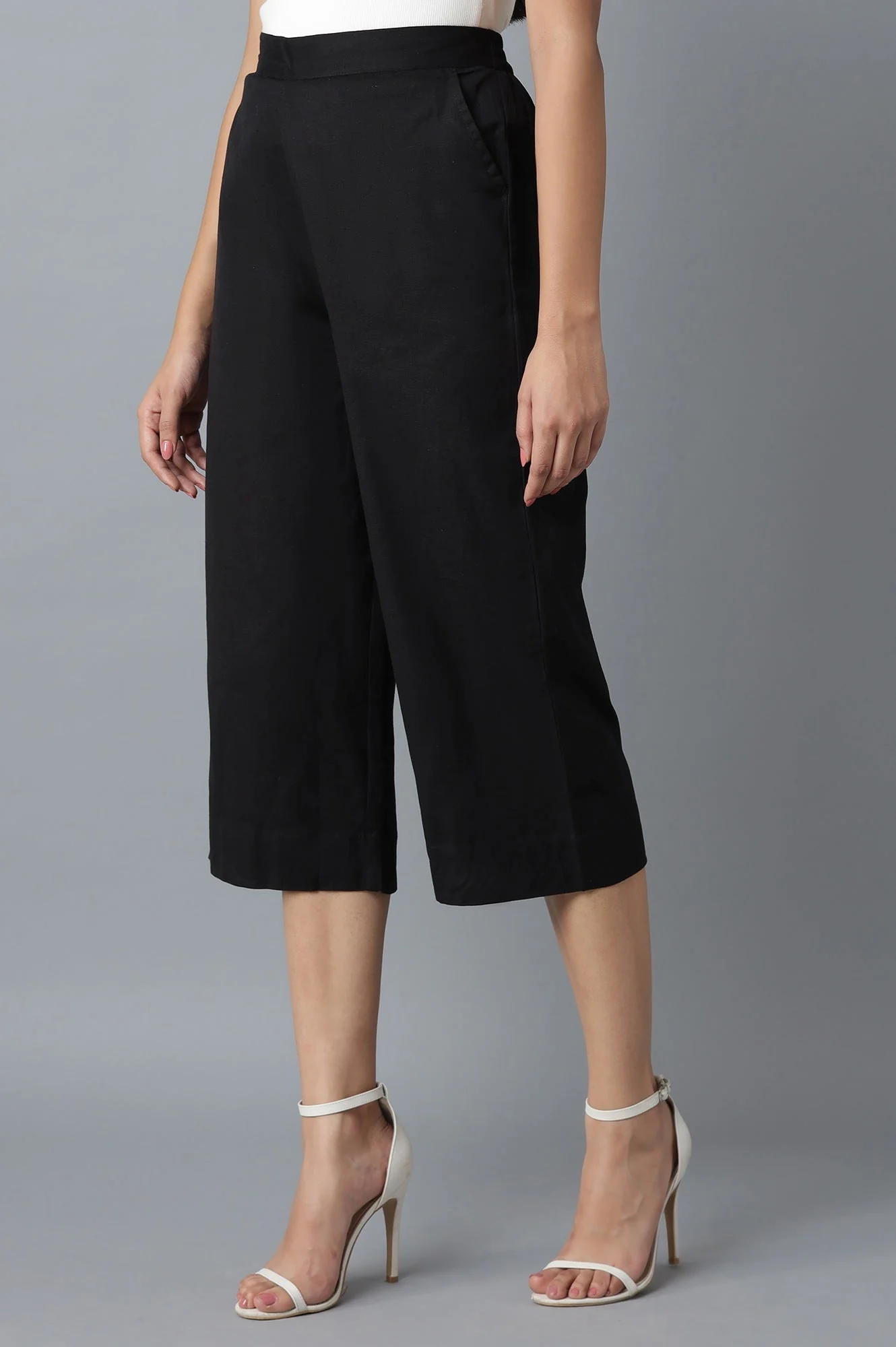 Black Solid Straight Fit Cotton Culottes With Elasticated Waist - Image 3