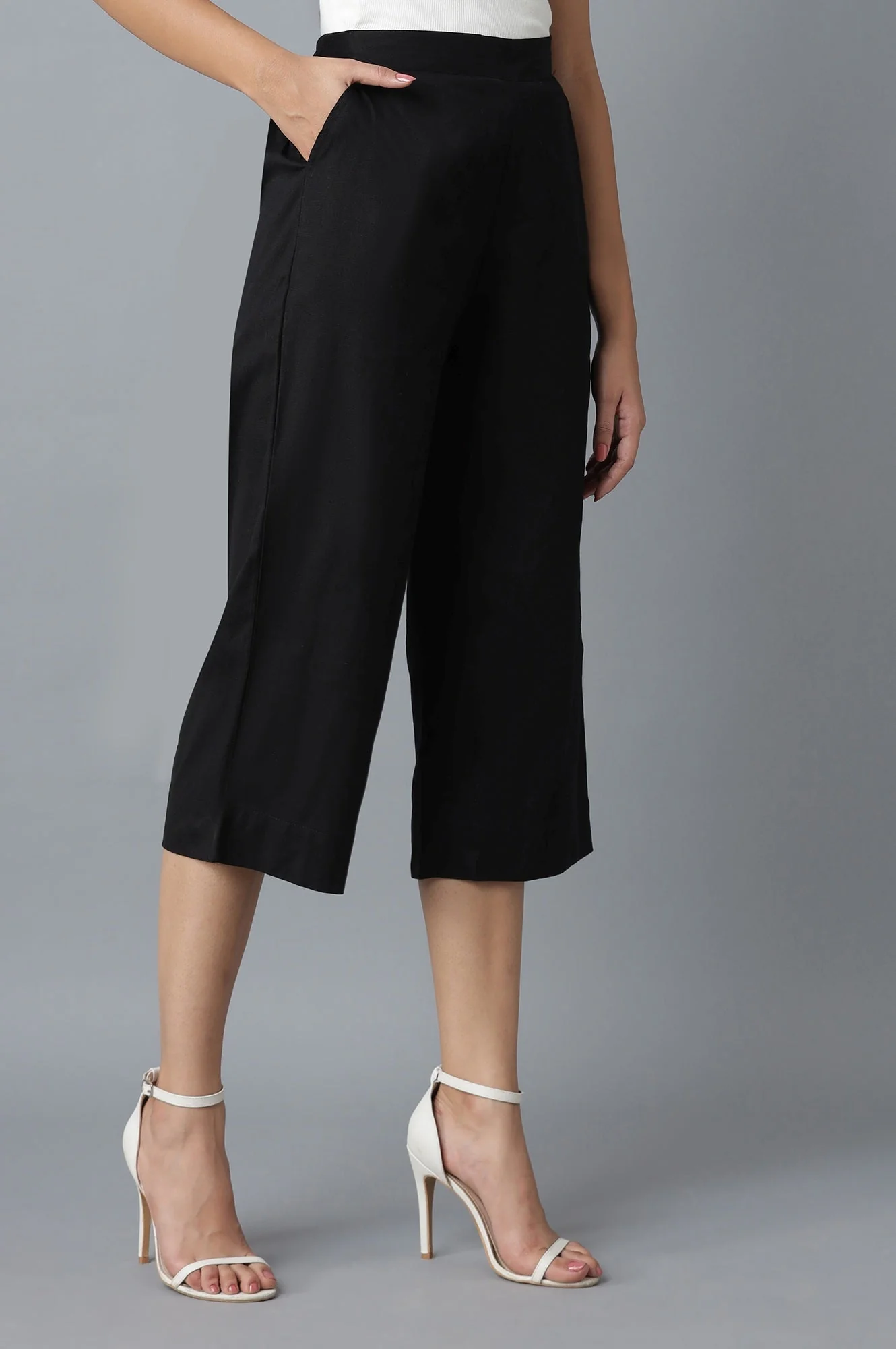 Black Solid Straight Fit Cotton Culottes With Elasticated Waist - Image 4