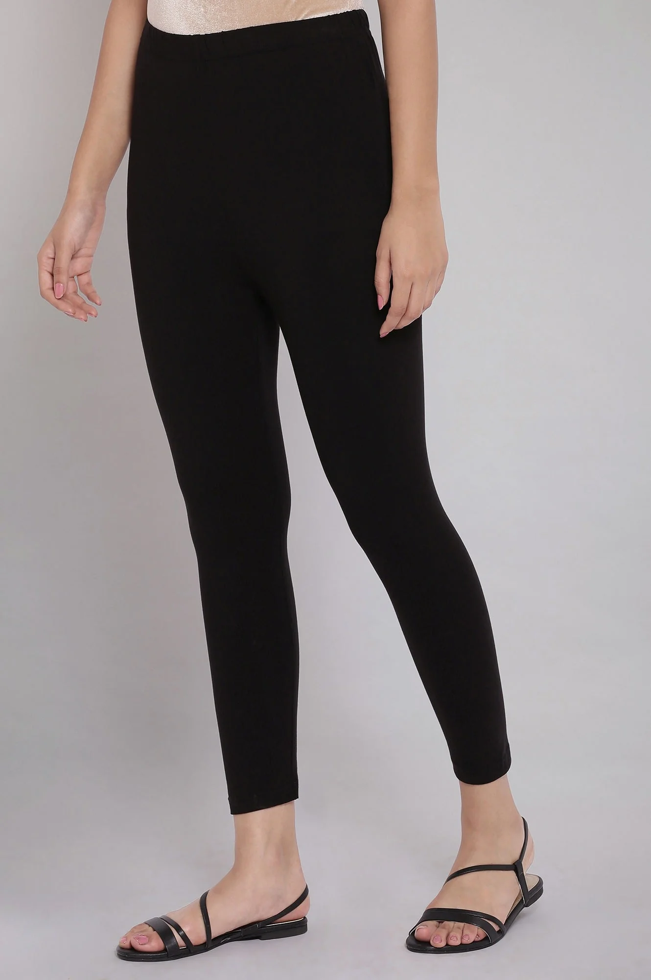 Black Solid Skinny Fit Cotton Tights With Elasticated Waistband - Image 3