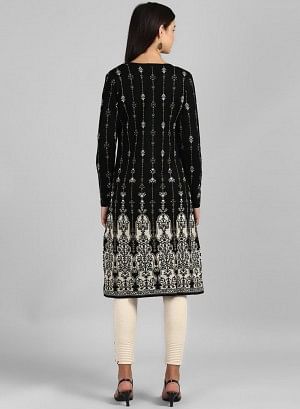 Black Flared Cardigan - Image 3
