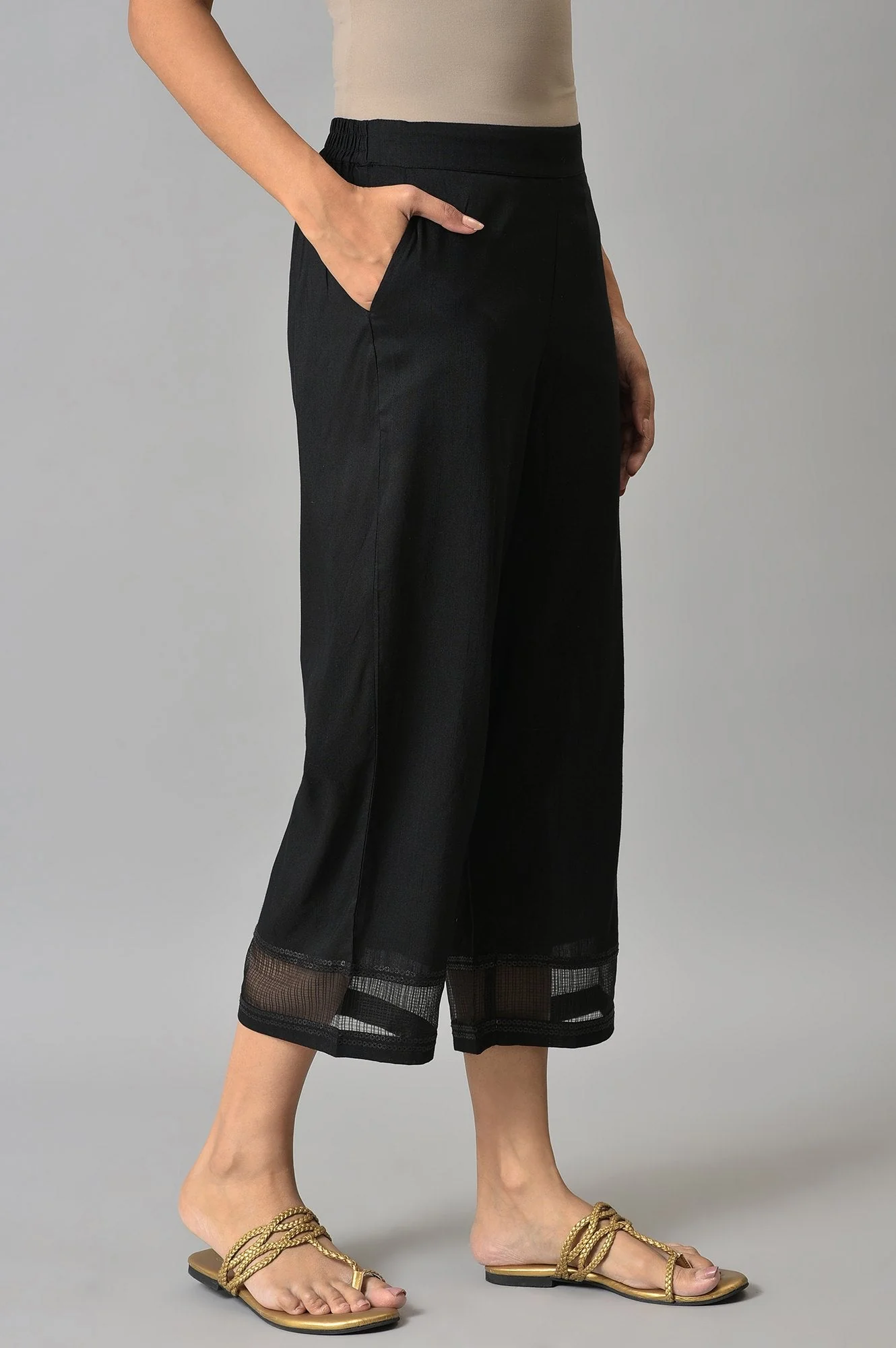 Black Solid Straight Fit Culottes With Sheer Hem Detail - Image 4
