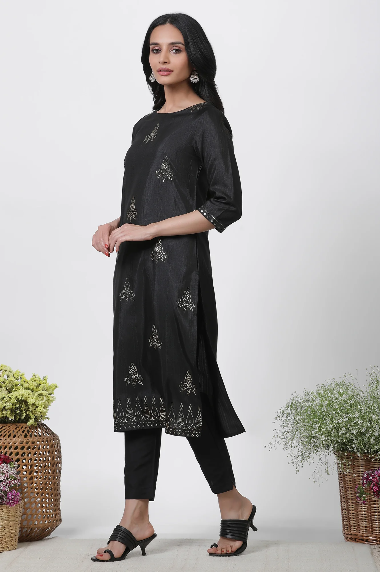 Black Mukaish Festive Kurta, Pants And Dupatta Set - Image 3