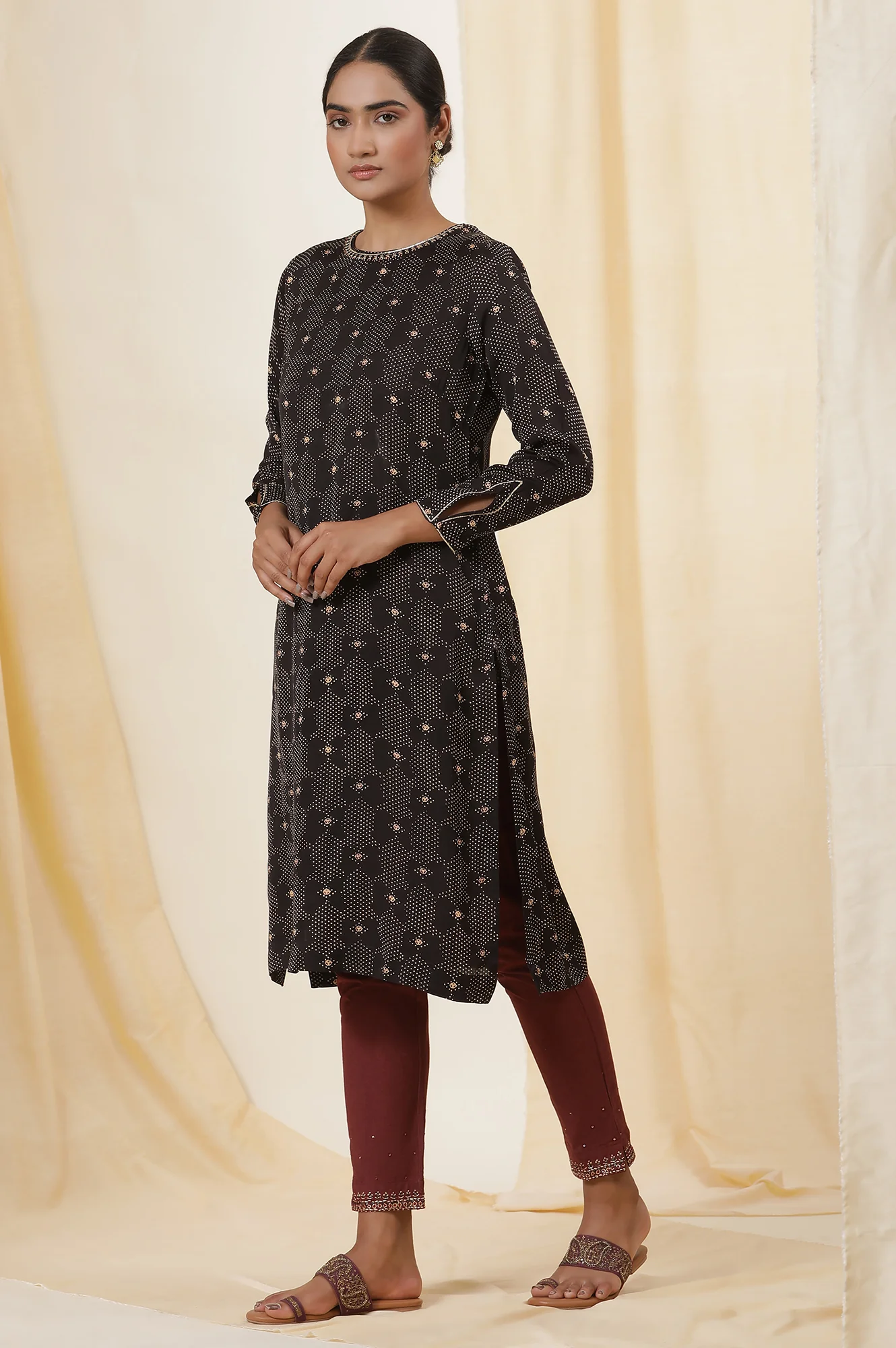 Black Printed Modal Sain Kurta With Neck Embroidery - Image 3