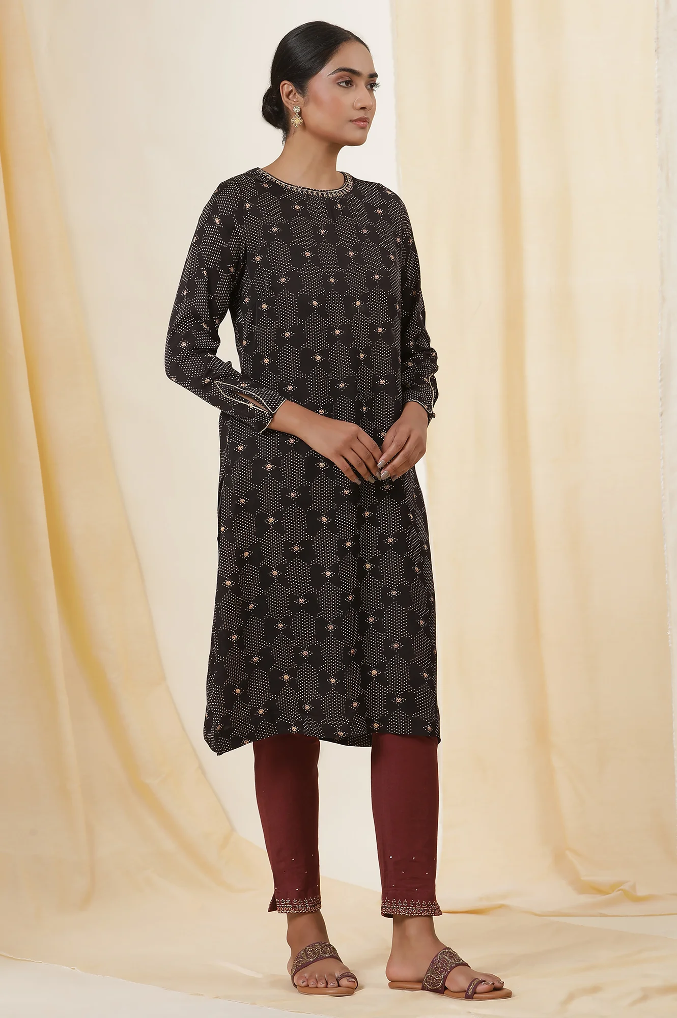Black Printed Modal Sain Kurta With Neck Embroidery - Image 5