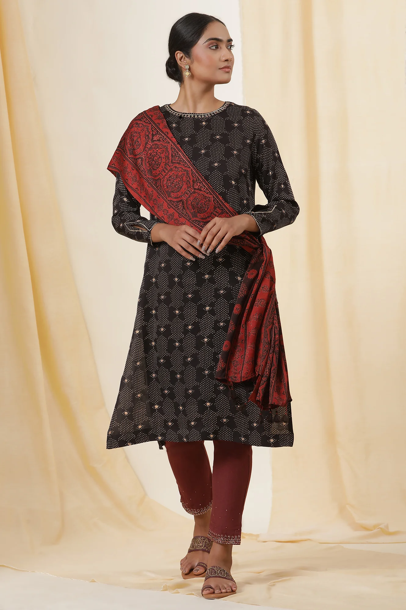 Black Printed Modal Sain Kurta With Neck Embroidery - Image 6