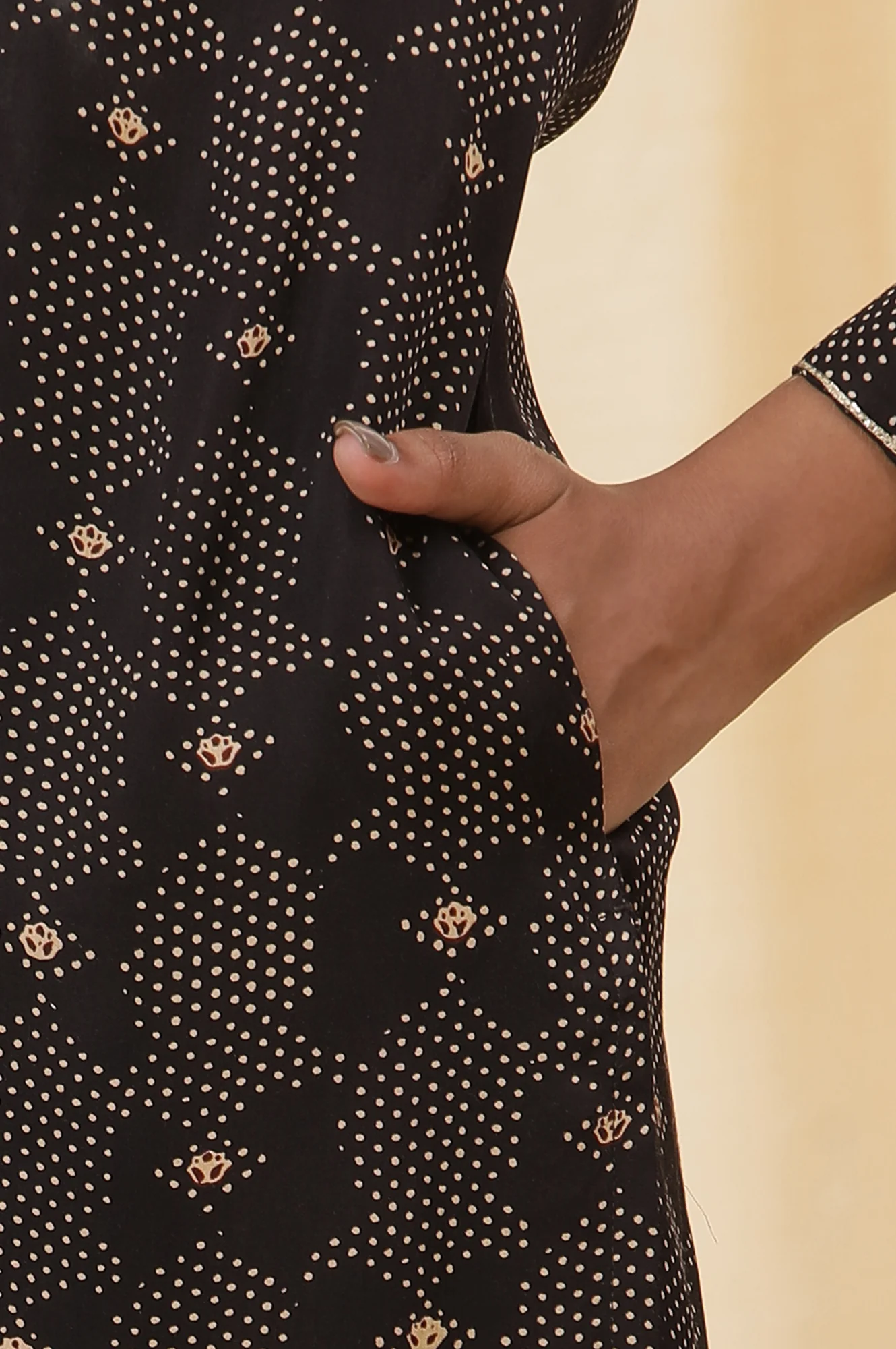 Black Printed Modal Sain Kurta With Neck Embroidery - Image 9
