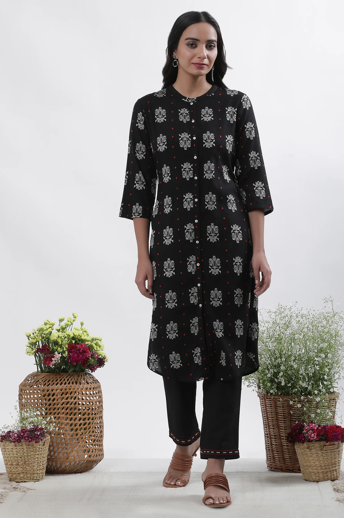 Black Printed Shirt Kurta And Pants Set - Image 2