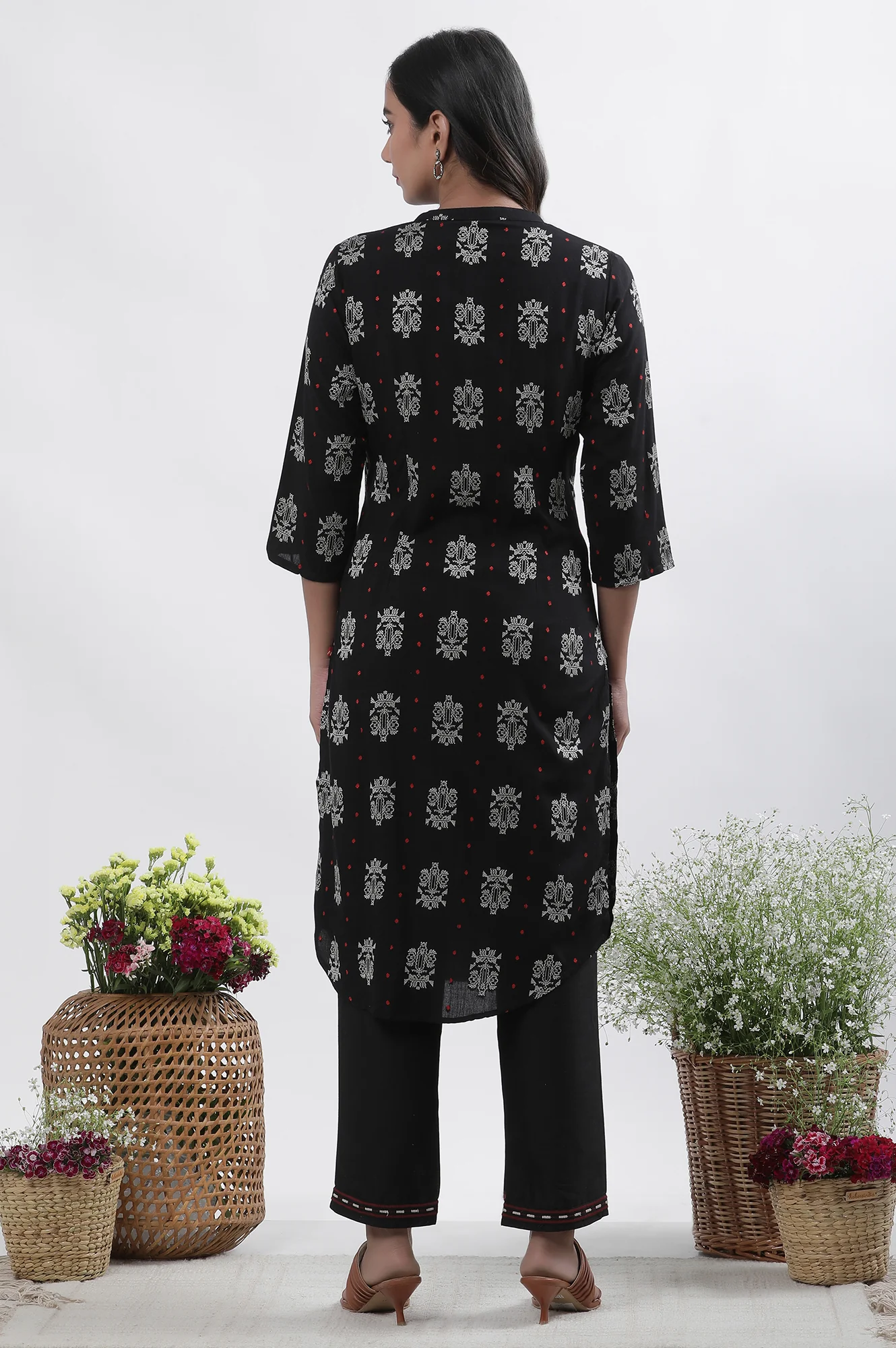 Black Printed Shirt Kurta And Pants Set - Image 4