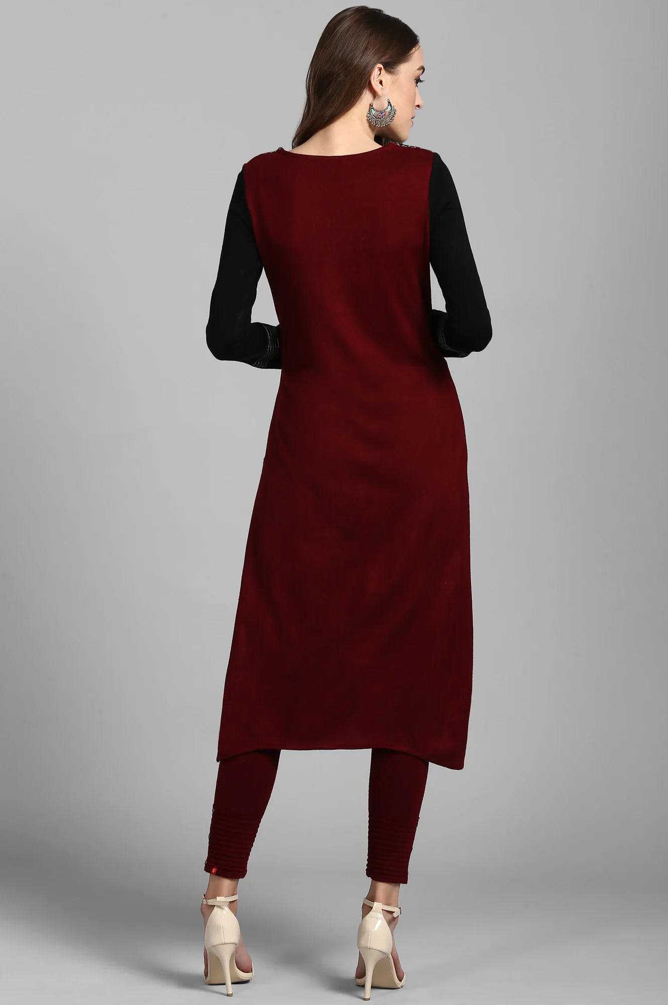 Black Round Neck Winter Kurta - Image 3
